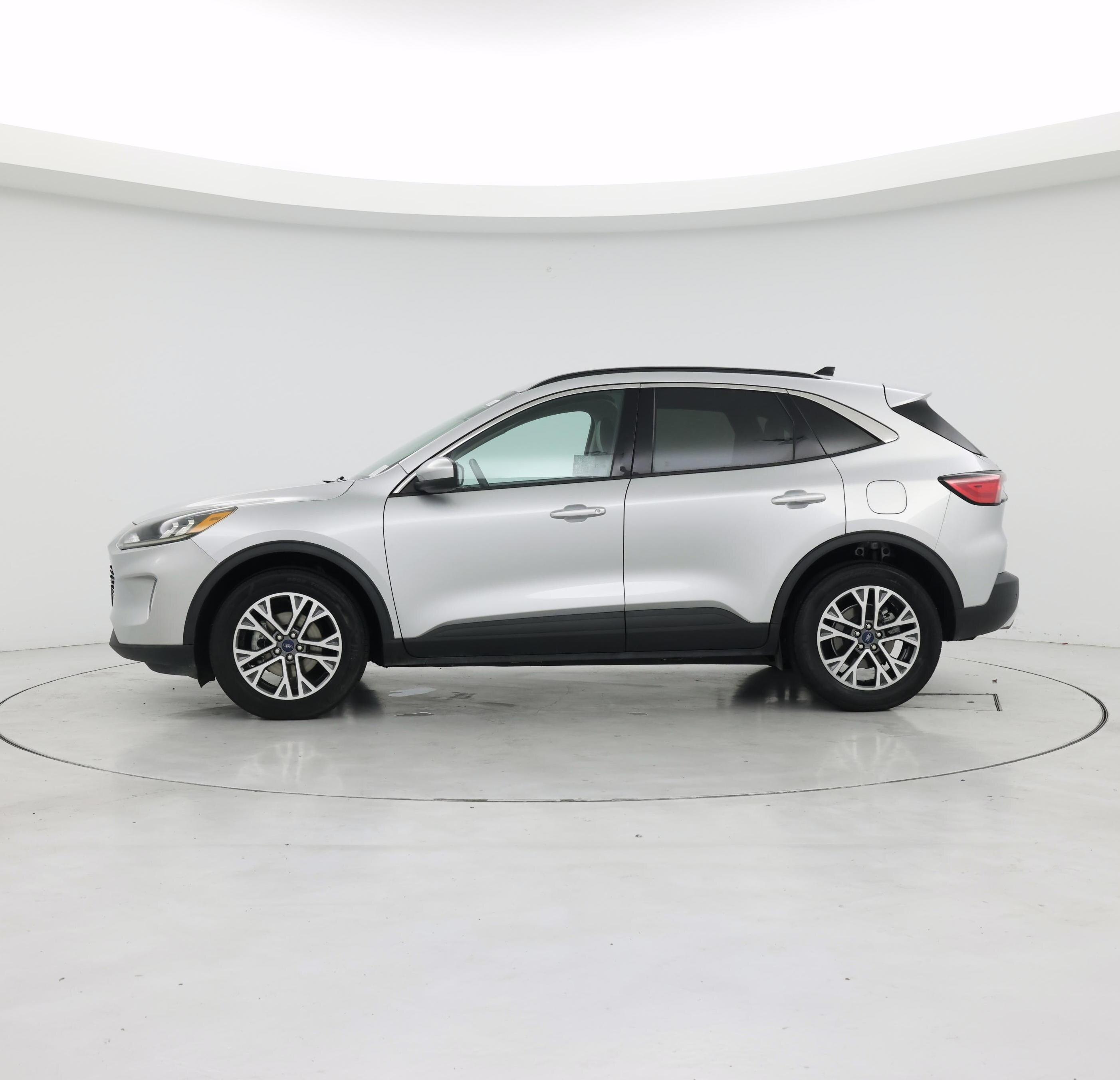 Thumbnail: 2020 Ford Escape - 3