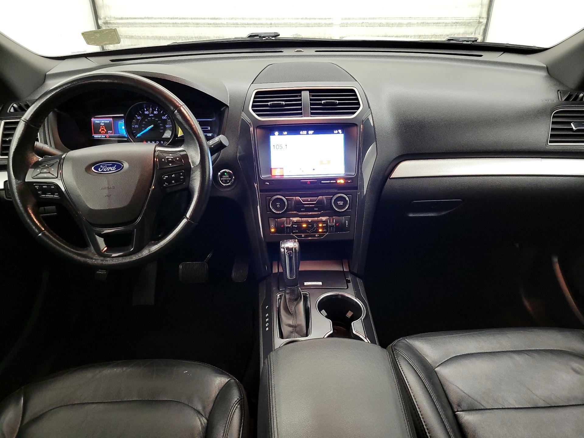 Thumbnail: 2017 Ford Explorer - 9