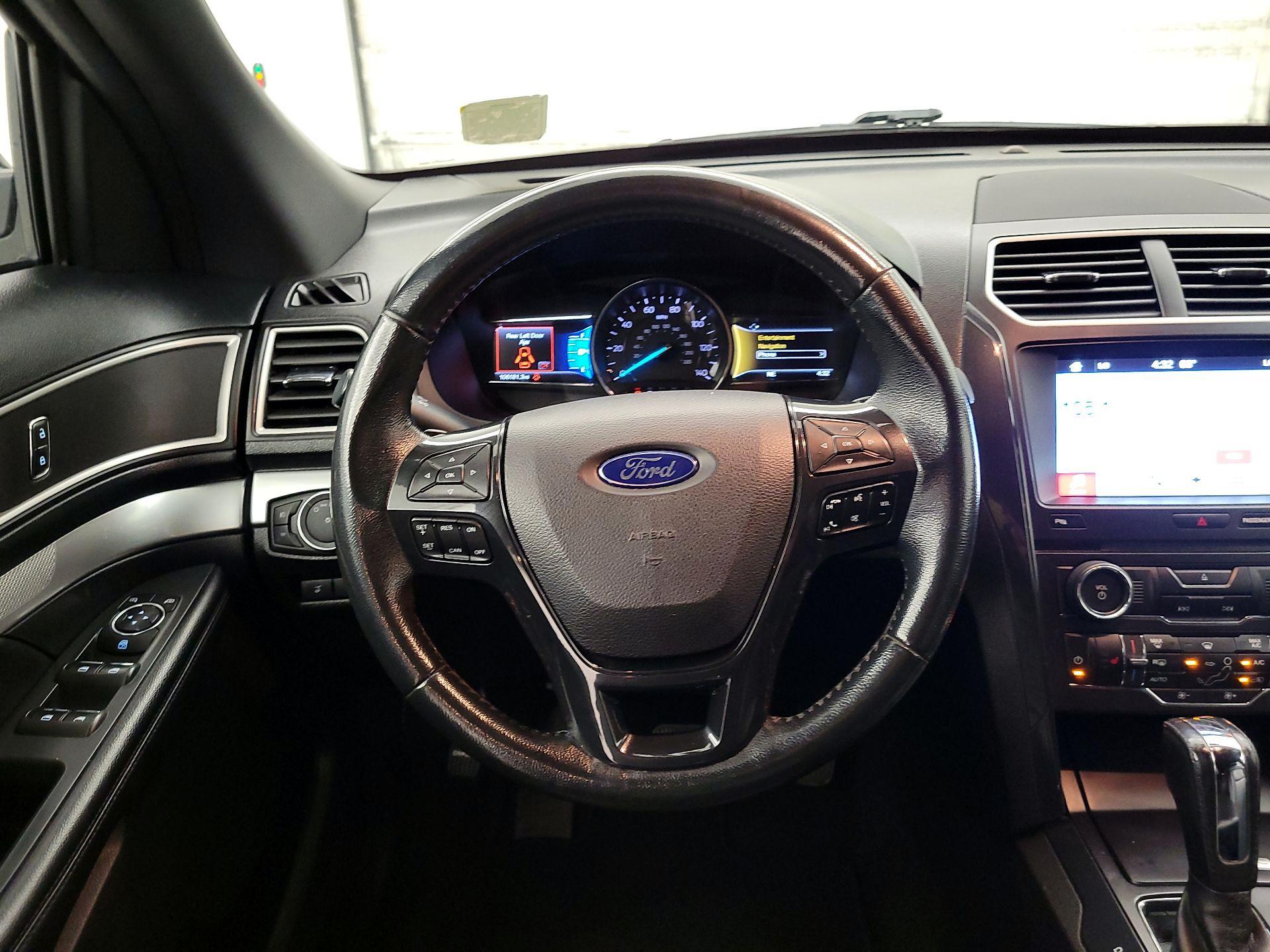 Thumbnail: 2017 Ford Explorer - 10