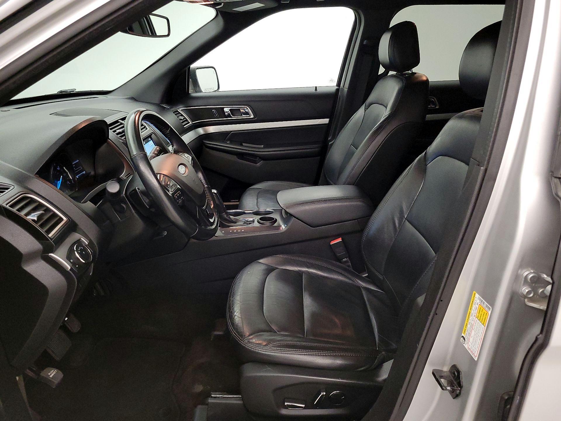 Thumbnail: 2017 Ford Explorer - 11