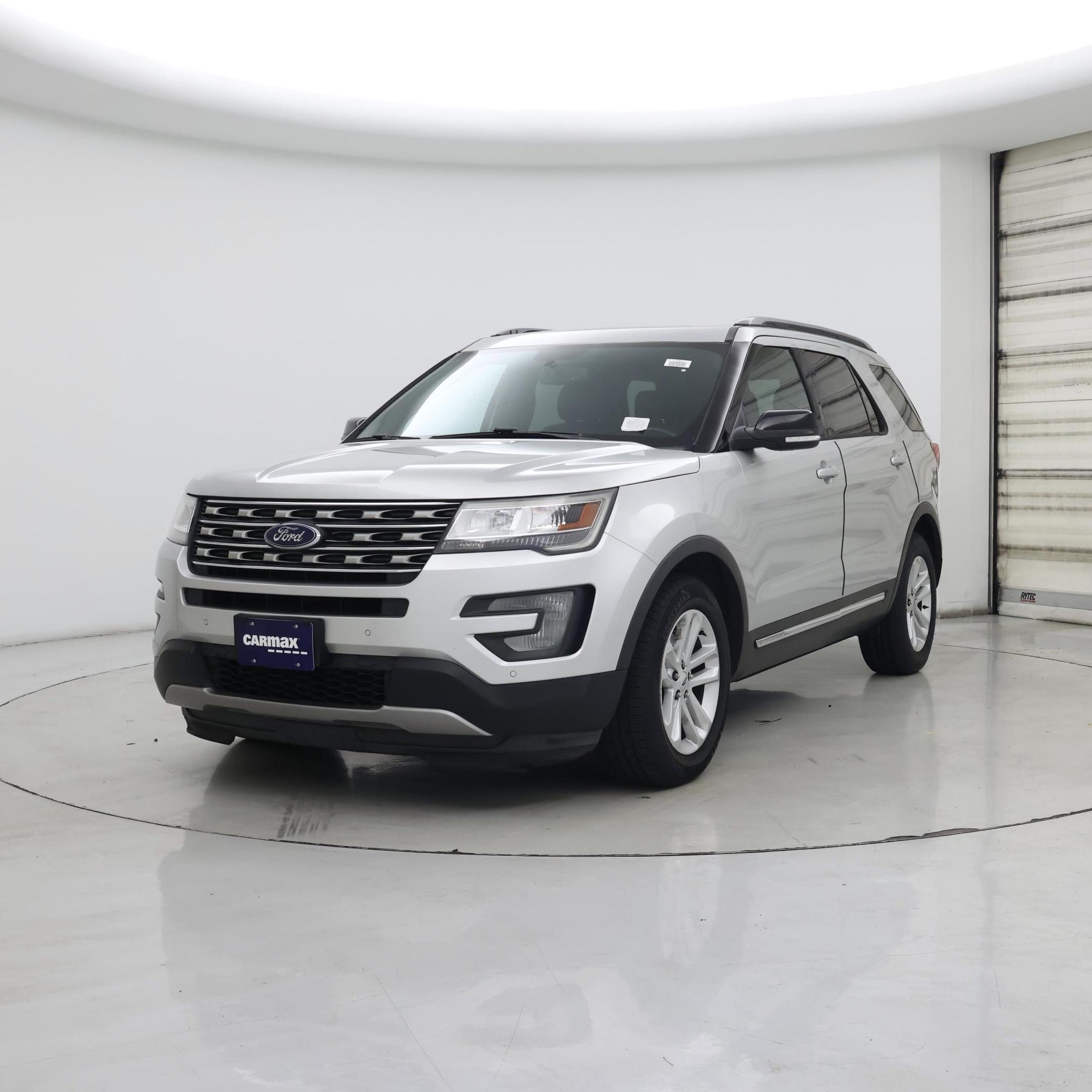 Thumbnail: 2017 Ford Explorer - 4