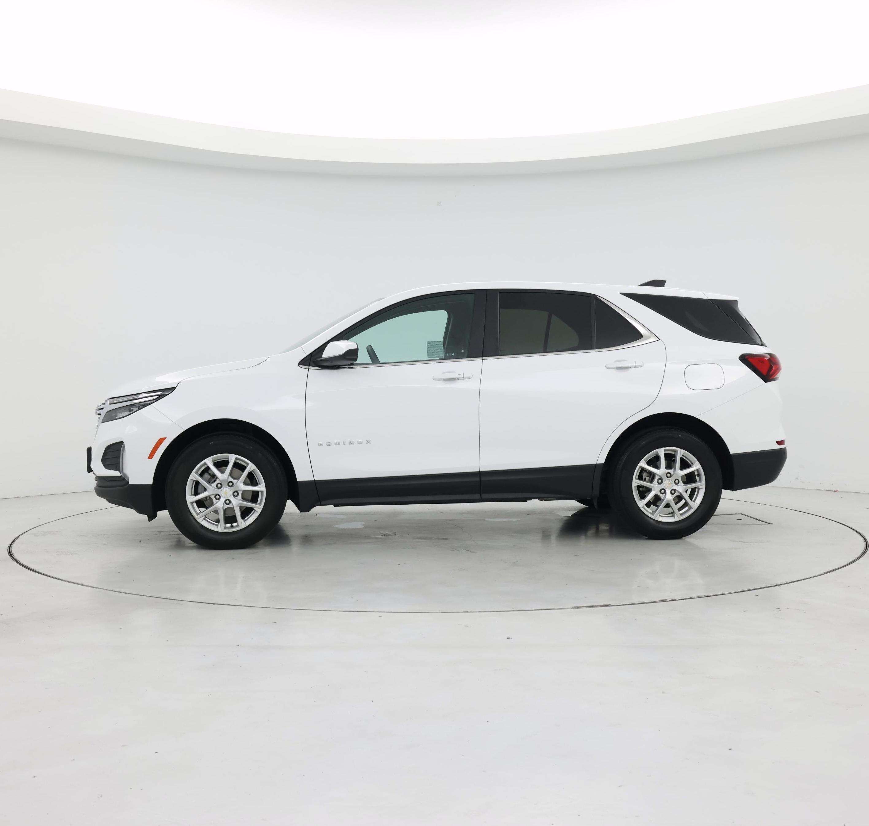 Thumbnail: 2024 Chevrolet Equinox - 3