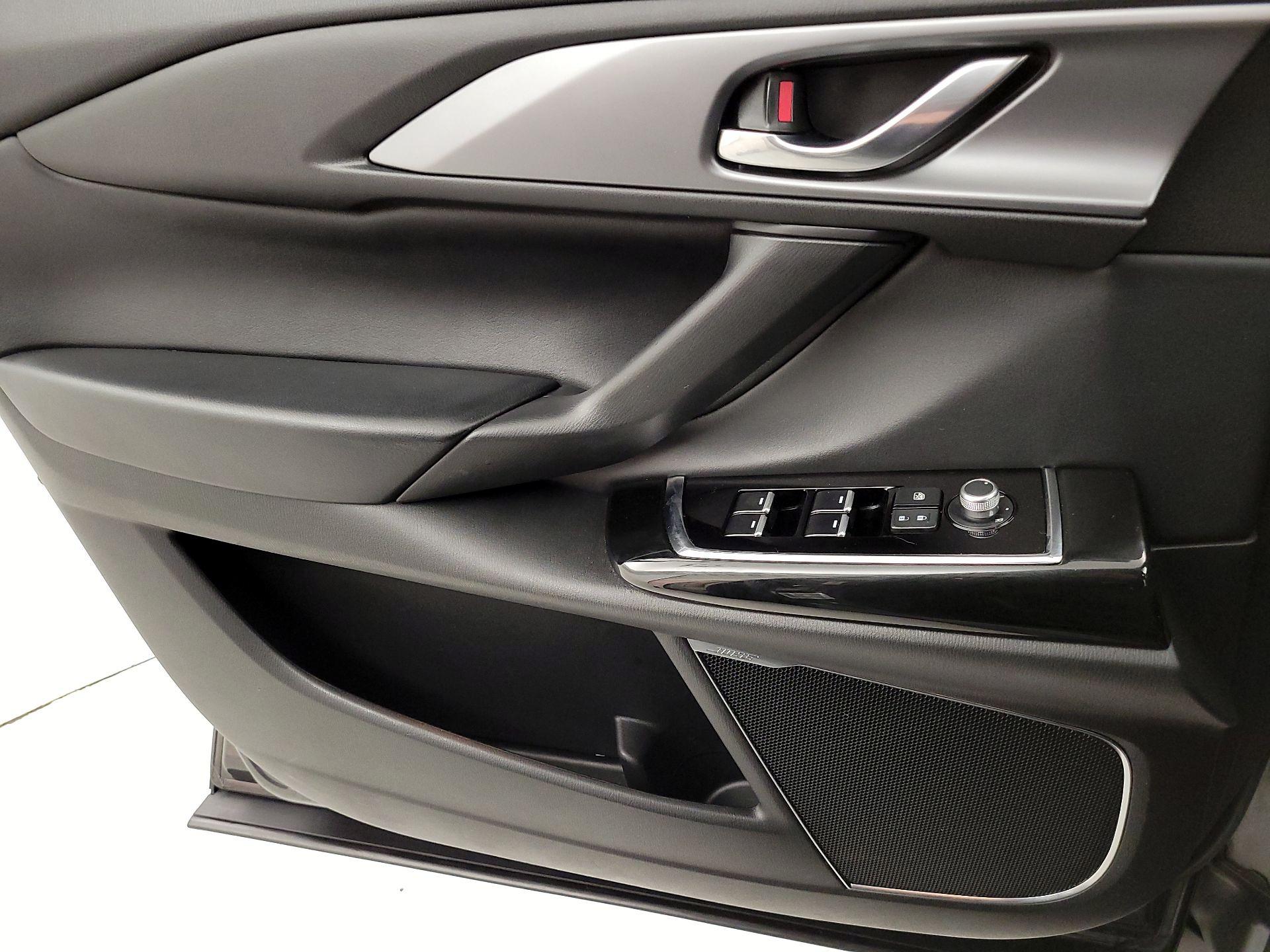 Thumbnail: 2022 Mazda CX-9 - 12
