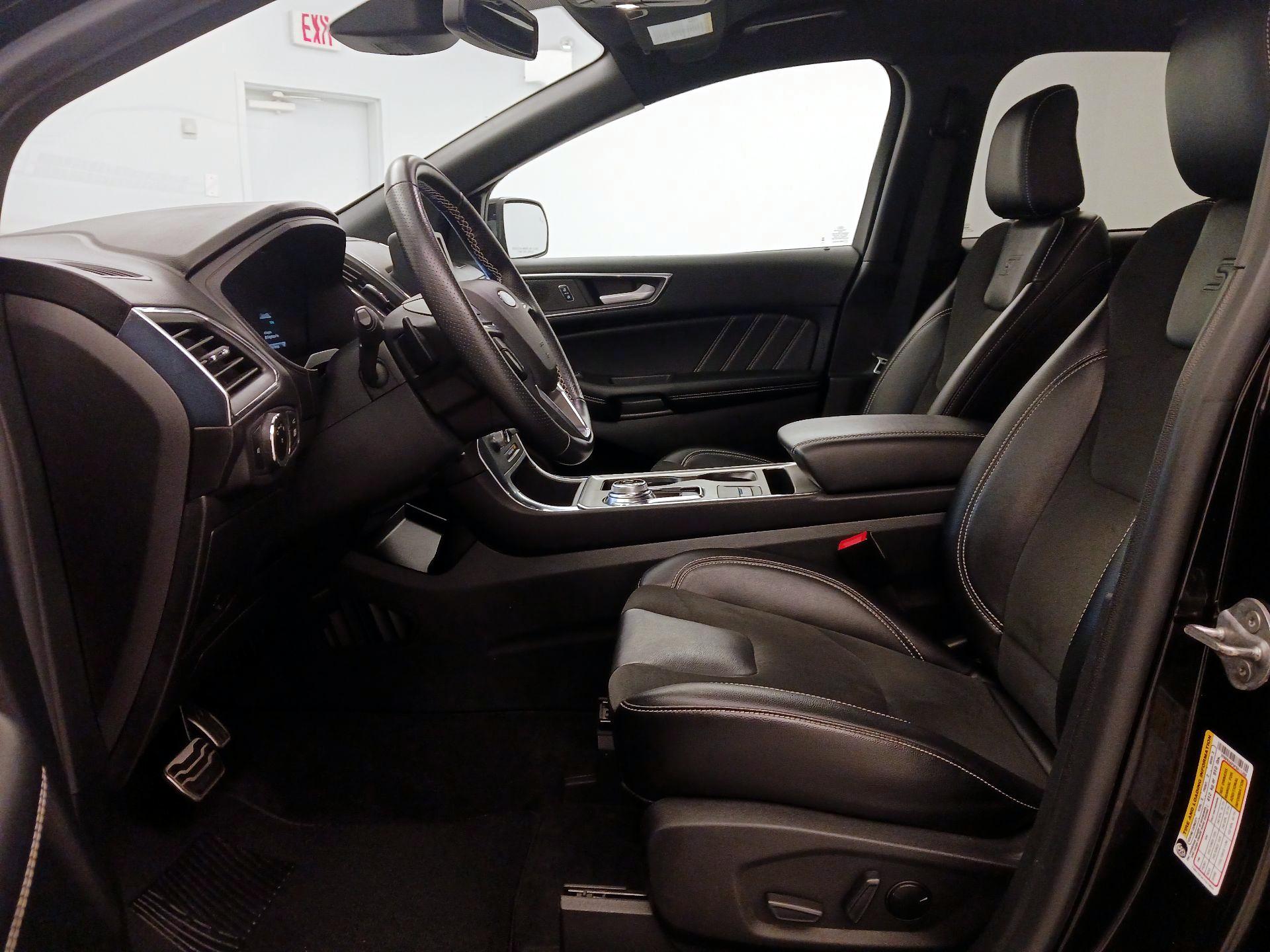 Thumbnail: 2023 Ford Edge - 11