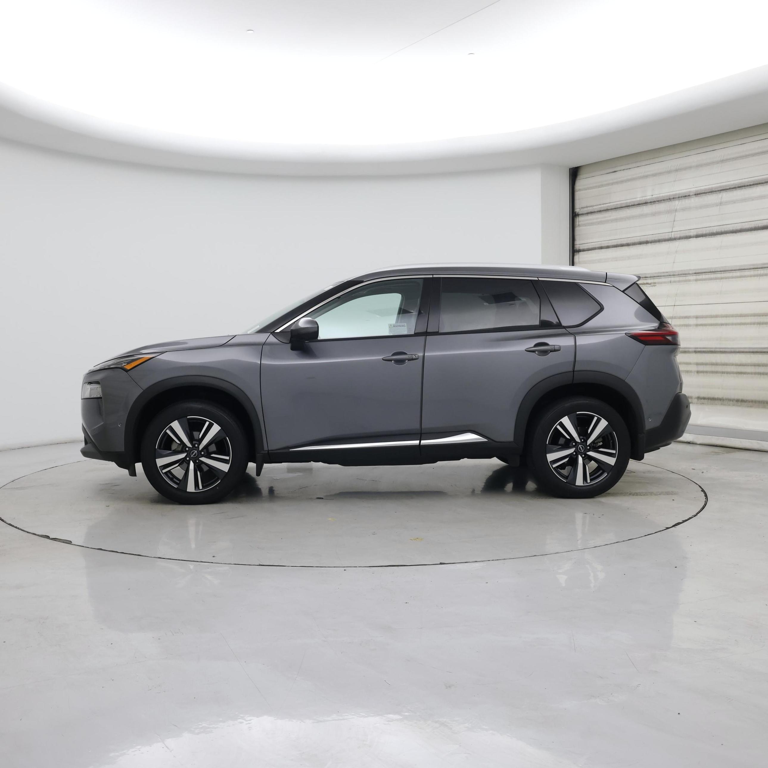 Thumbnail: 2022 Nissan Rogue - 3