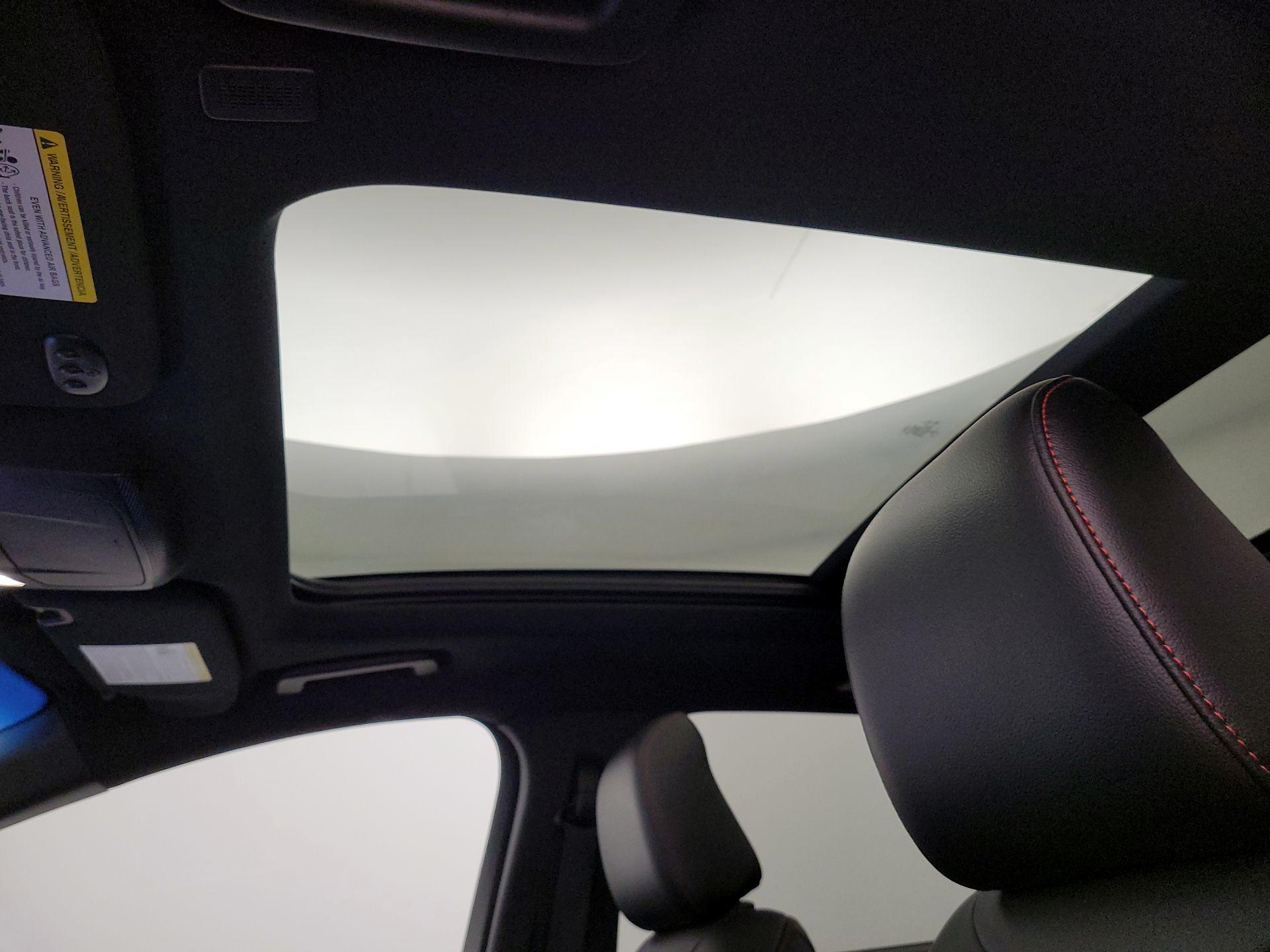 Thumbnail: 2020 Ford Edge - 17