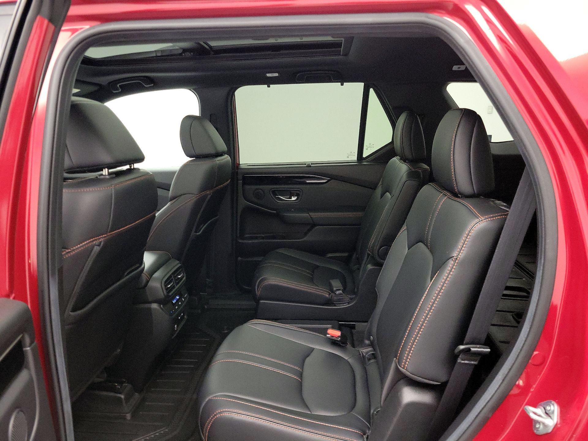 Thumbnail: 2025 Honda Pilot - 20