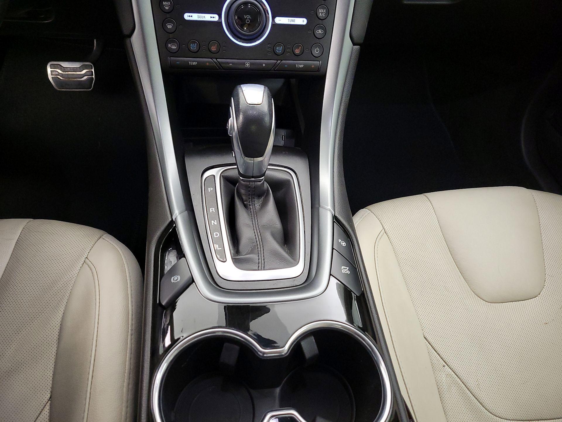 Thumbnail: 2016 Ford Fusion - 17