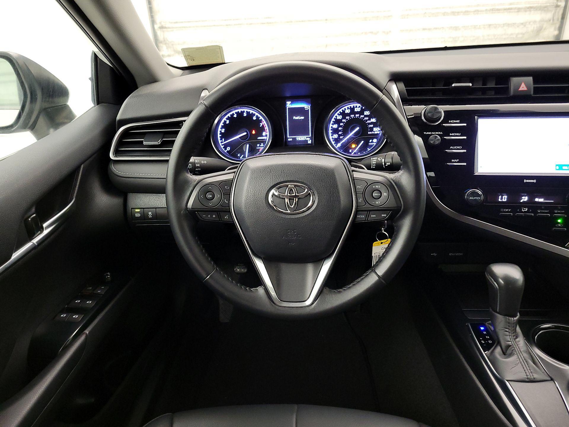 Thumbnail: 2020 Toyota Camry - 10