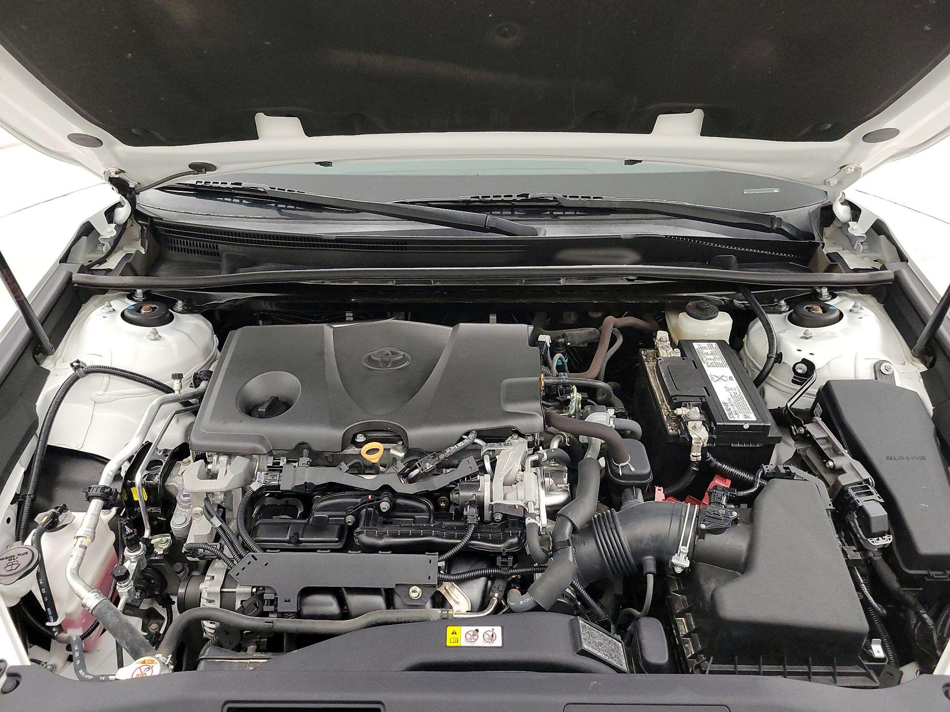 Thumbnail: 2020 Toyota Camry - 18