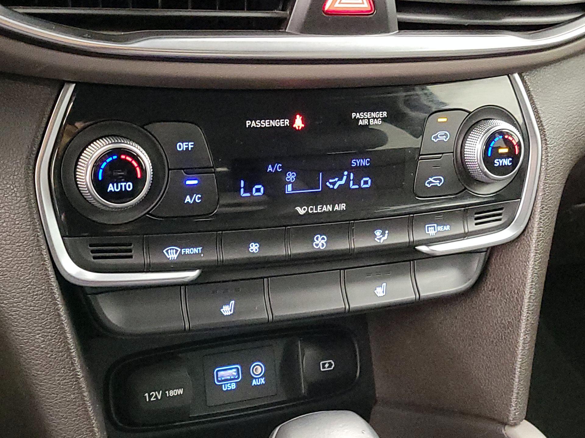 Thumbnail: 2019 Hyundai Santa Fe - 16