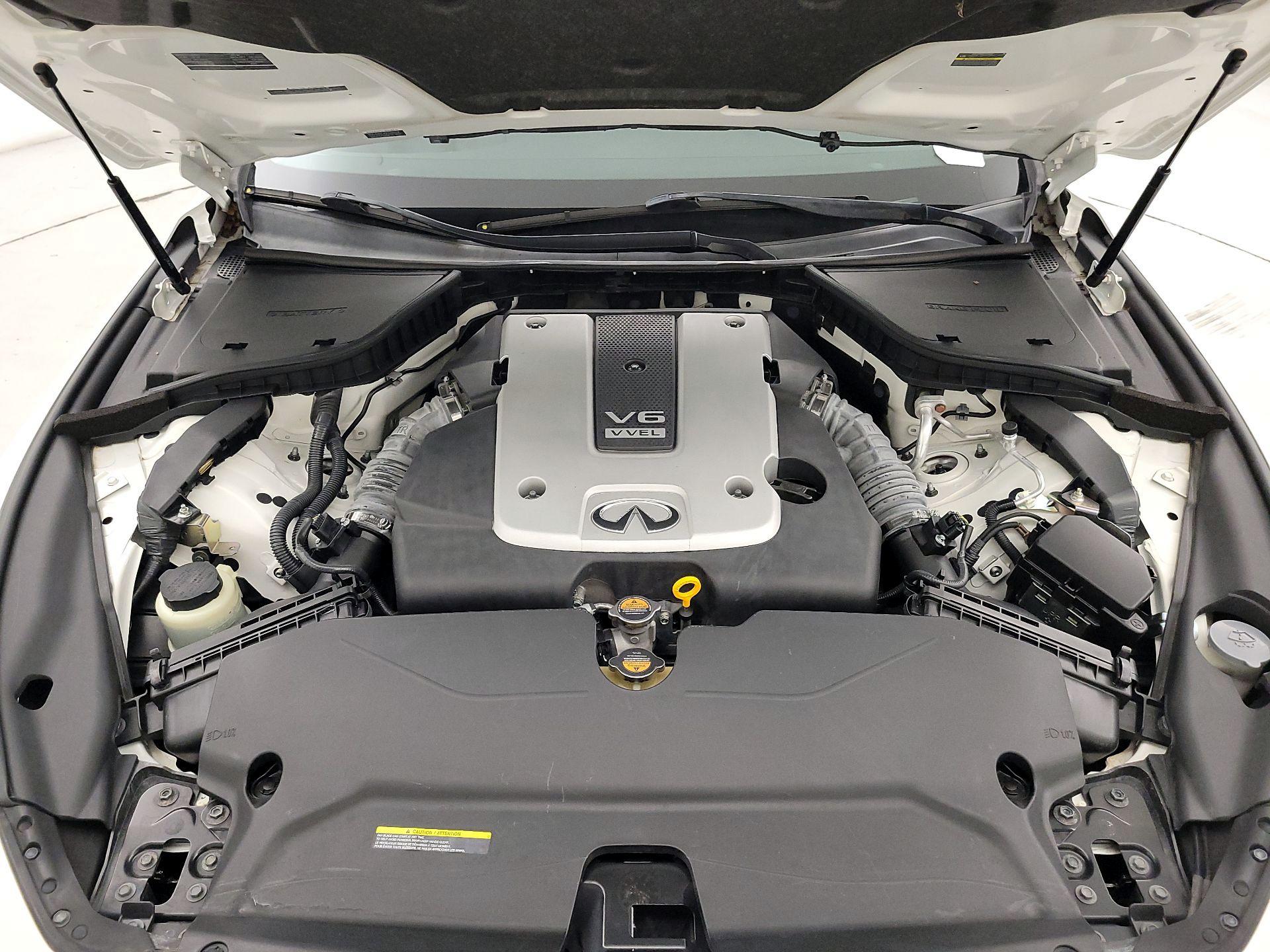 Thumbnail: 2014 INFINITI Q50 - 19