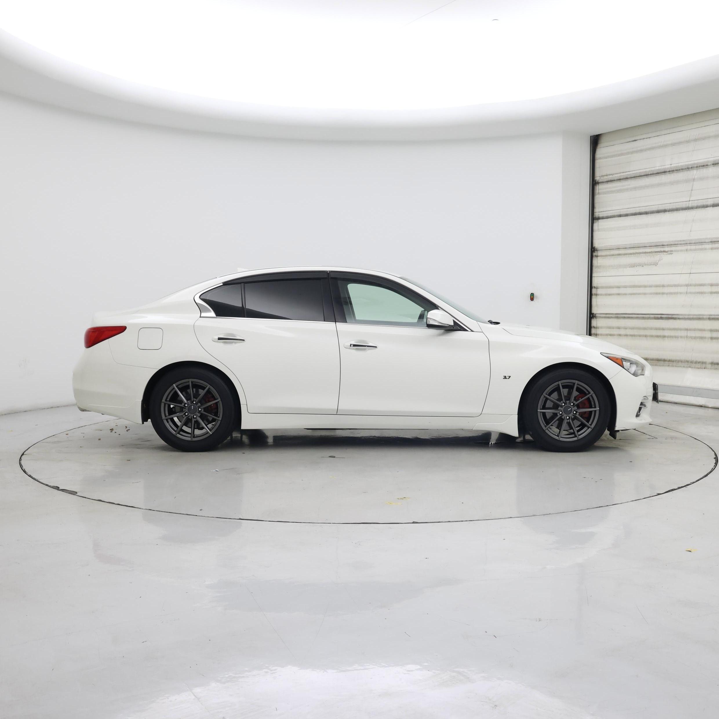 Thumbnail: 2014 INFINITI Q50 - 7