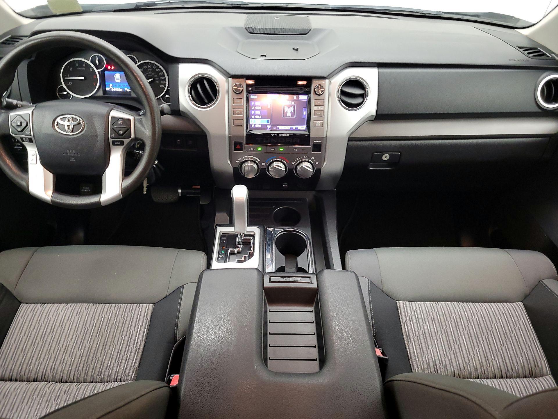 Thumbnail: 2015 Toyota Tundra - 9