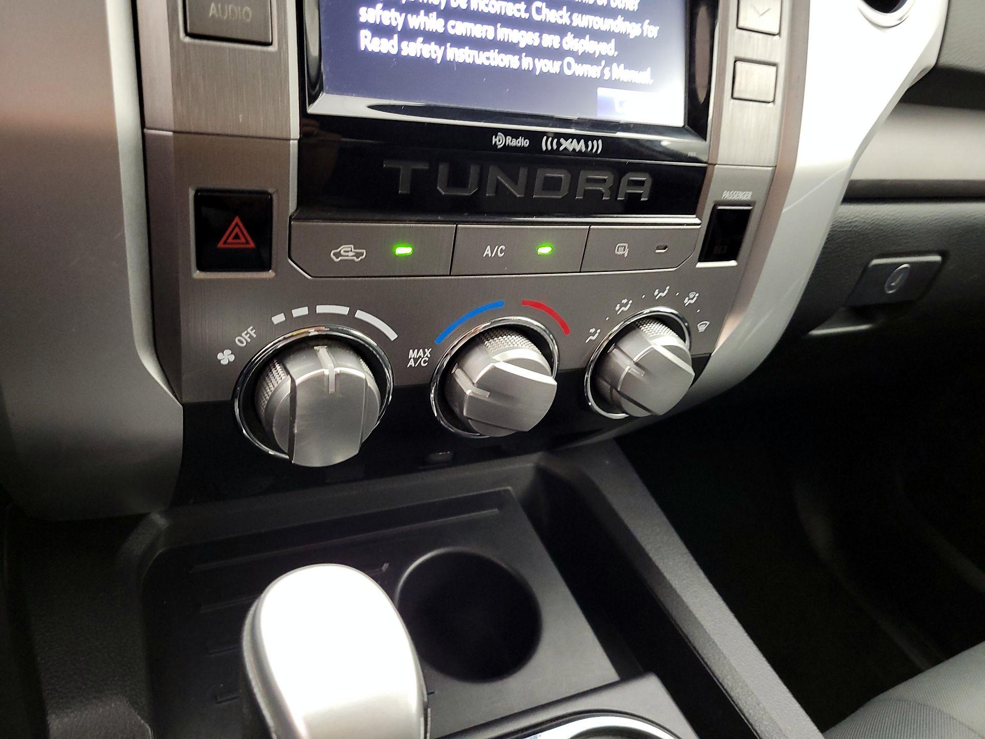 Thumbnail: 2015 Toyota Tundra - 16