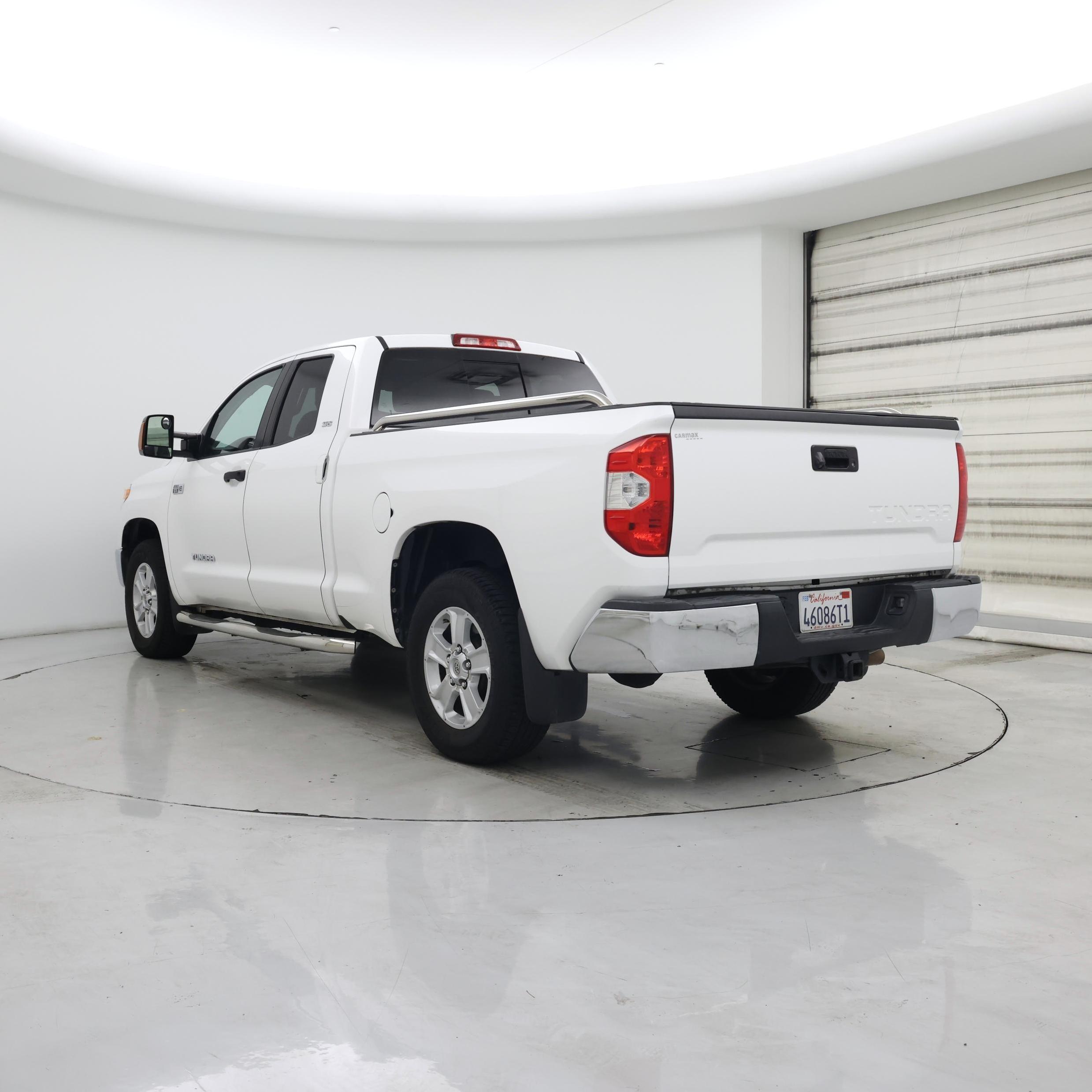 Thumbnail: 2015 Toyota Tundra - 2