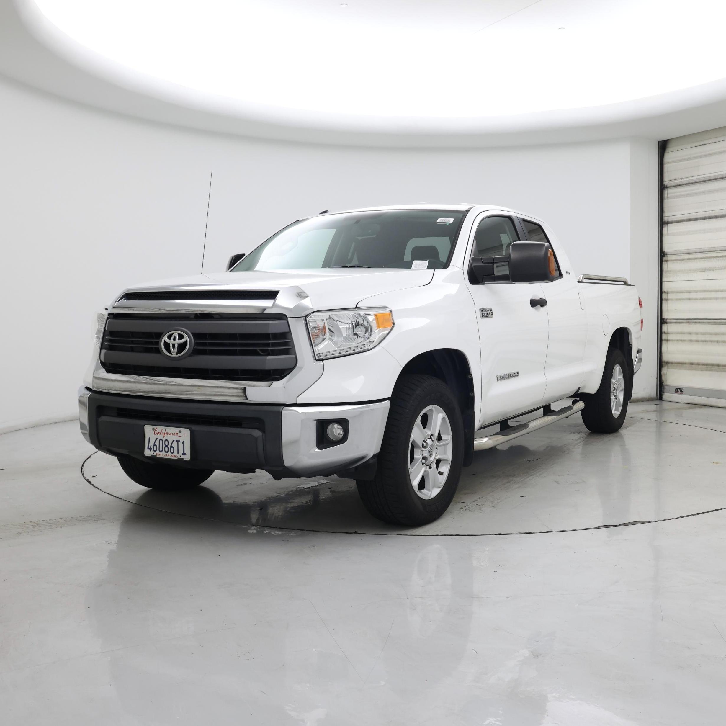 Thumbnail: 2015 Toyota Tundra - 4