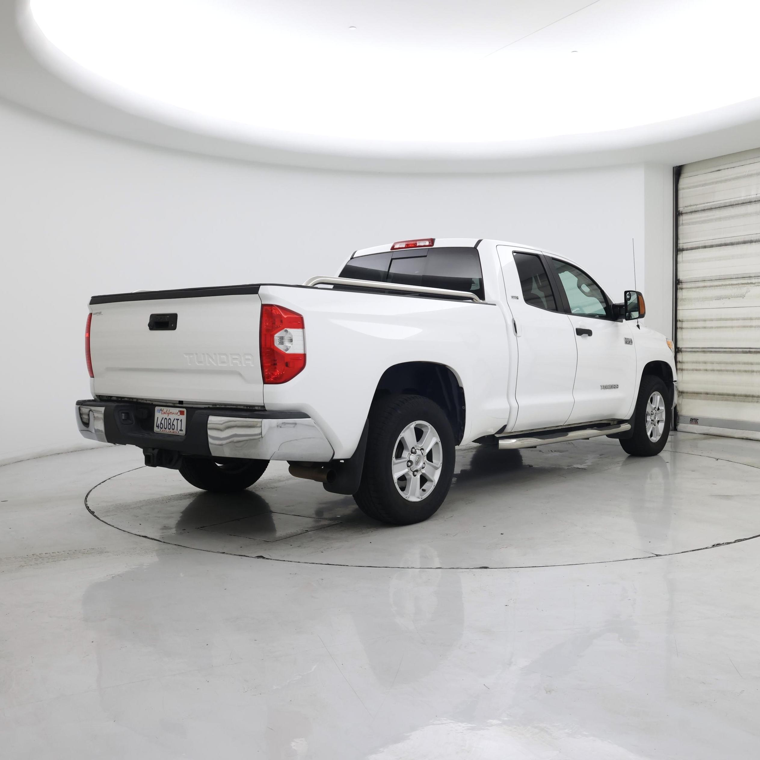 Thumbnail: 2015 Toyota Tundra - 8