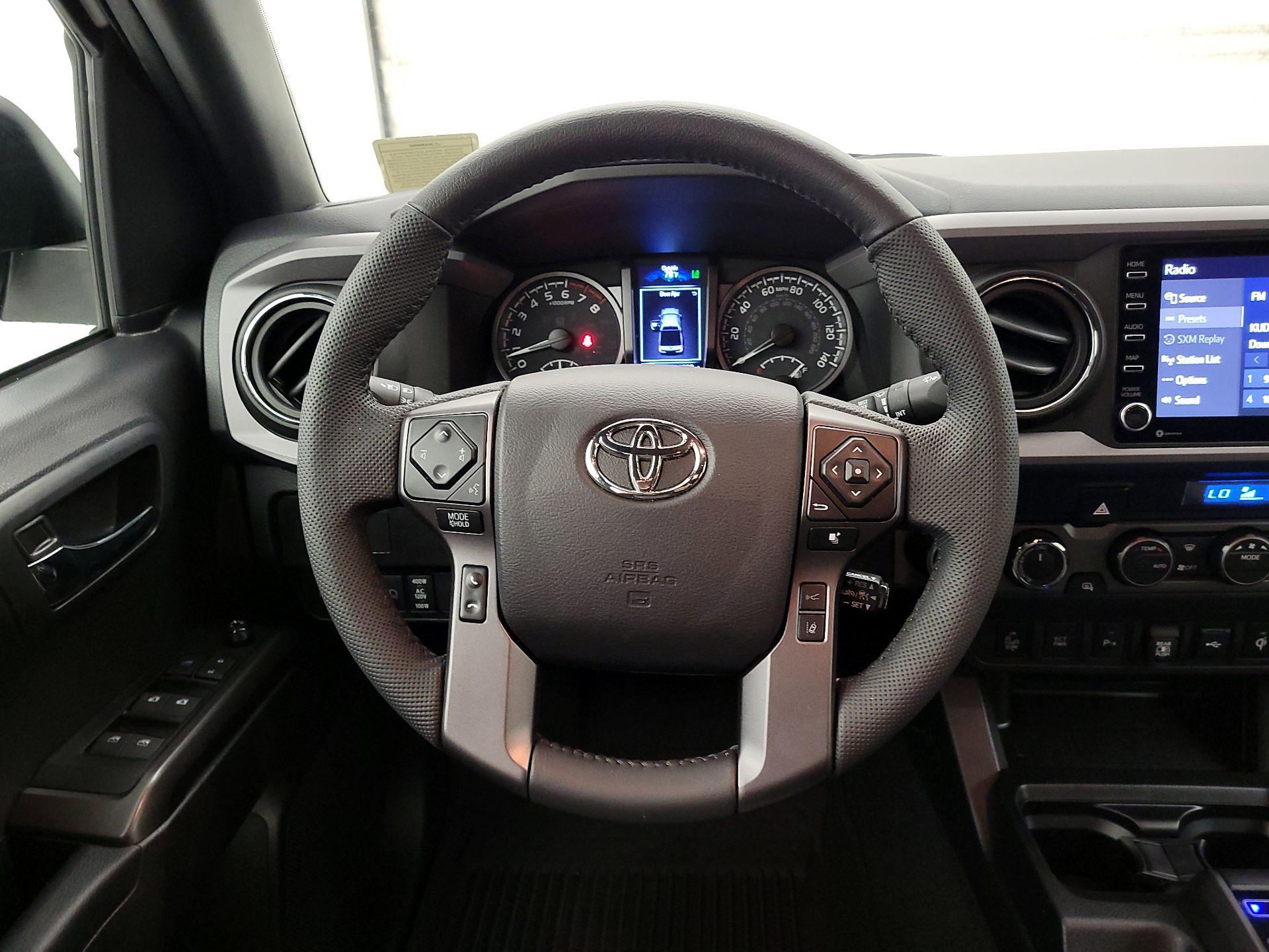 Thumbnail: 2022 Toyota Tacoma - 10