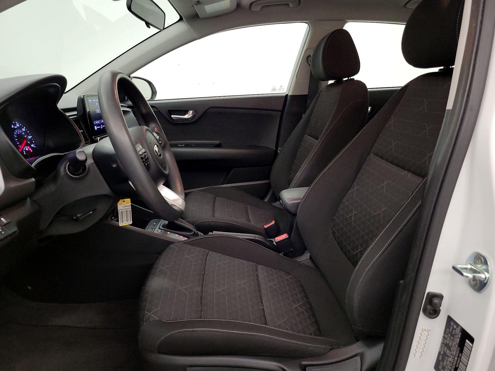 Thumbnail: 2021 Kia Rio - 11