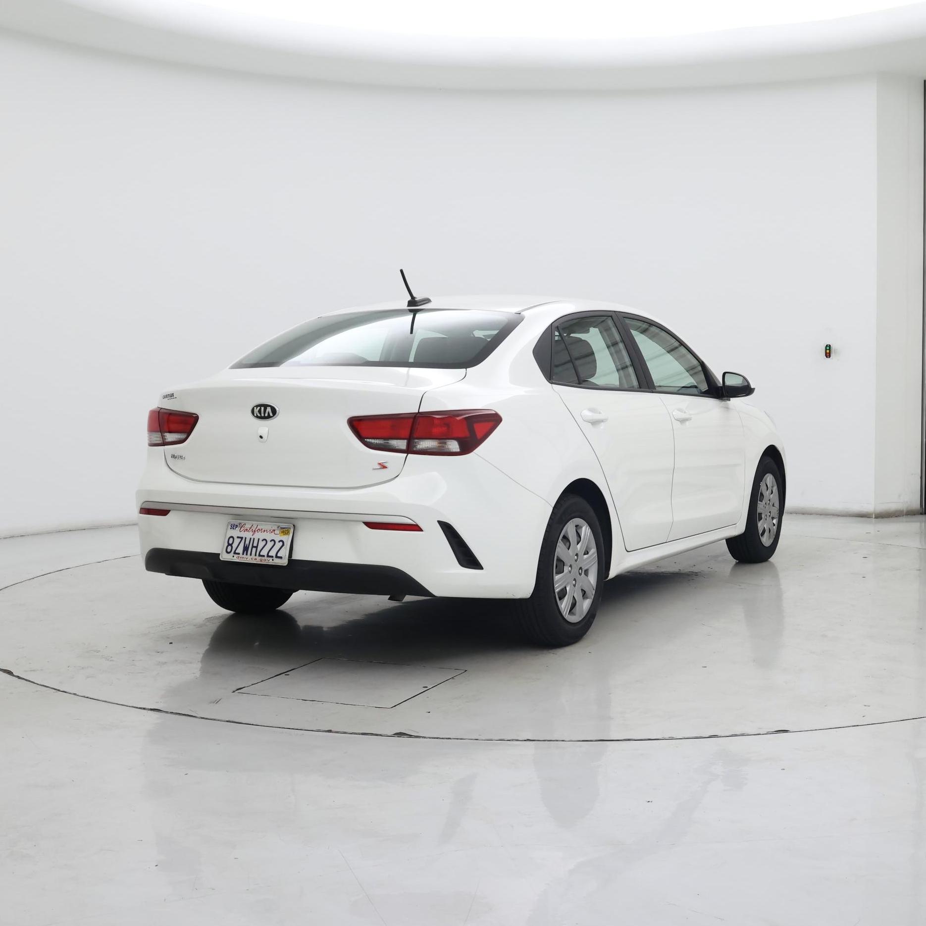 Thumbnail: 2021 Kia Rio - 8