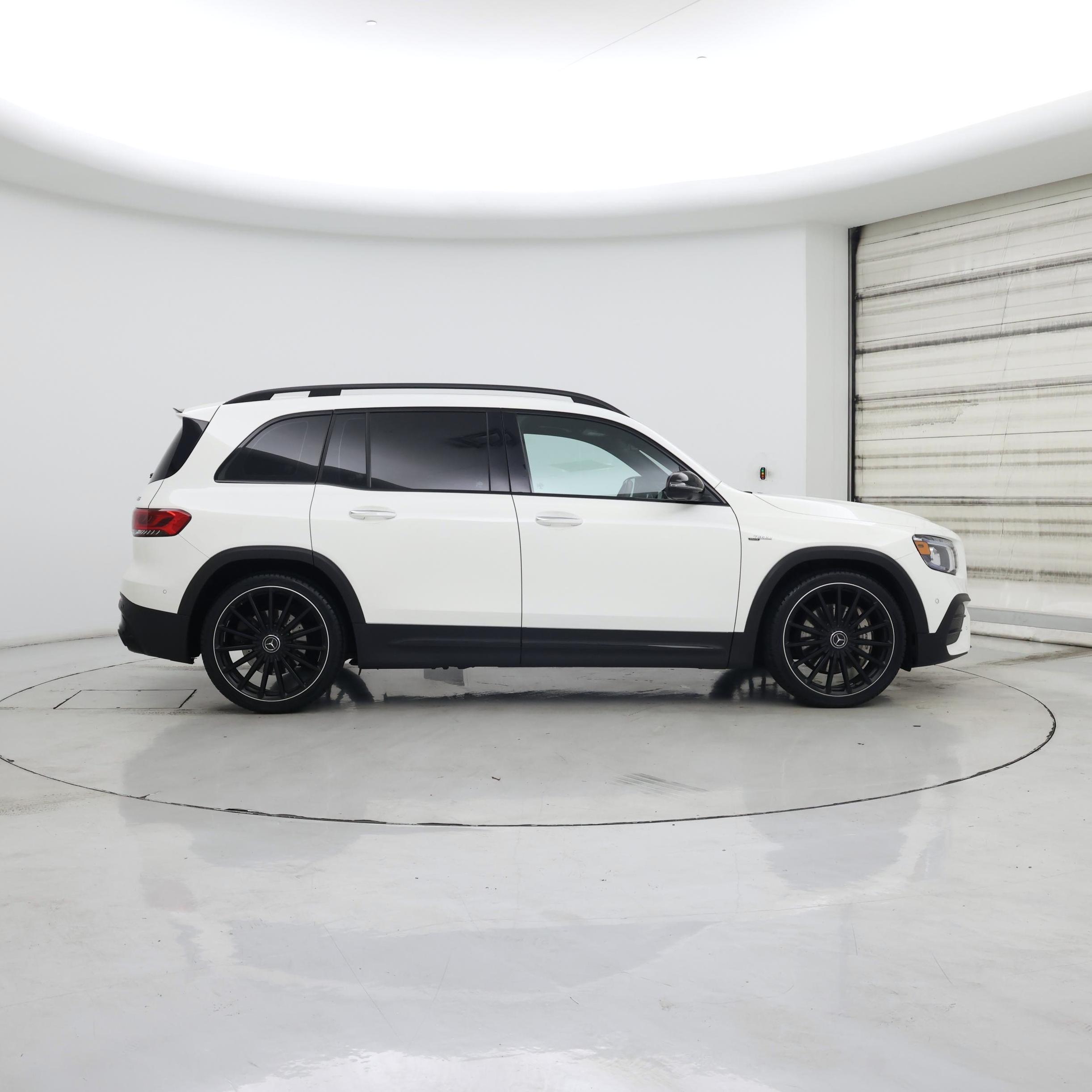 Thumbnail: 2021 Mercedes-Benz GLB - 7