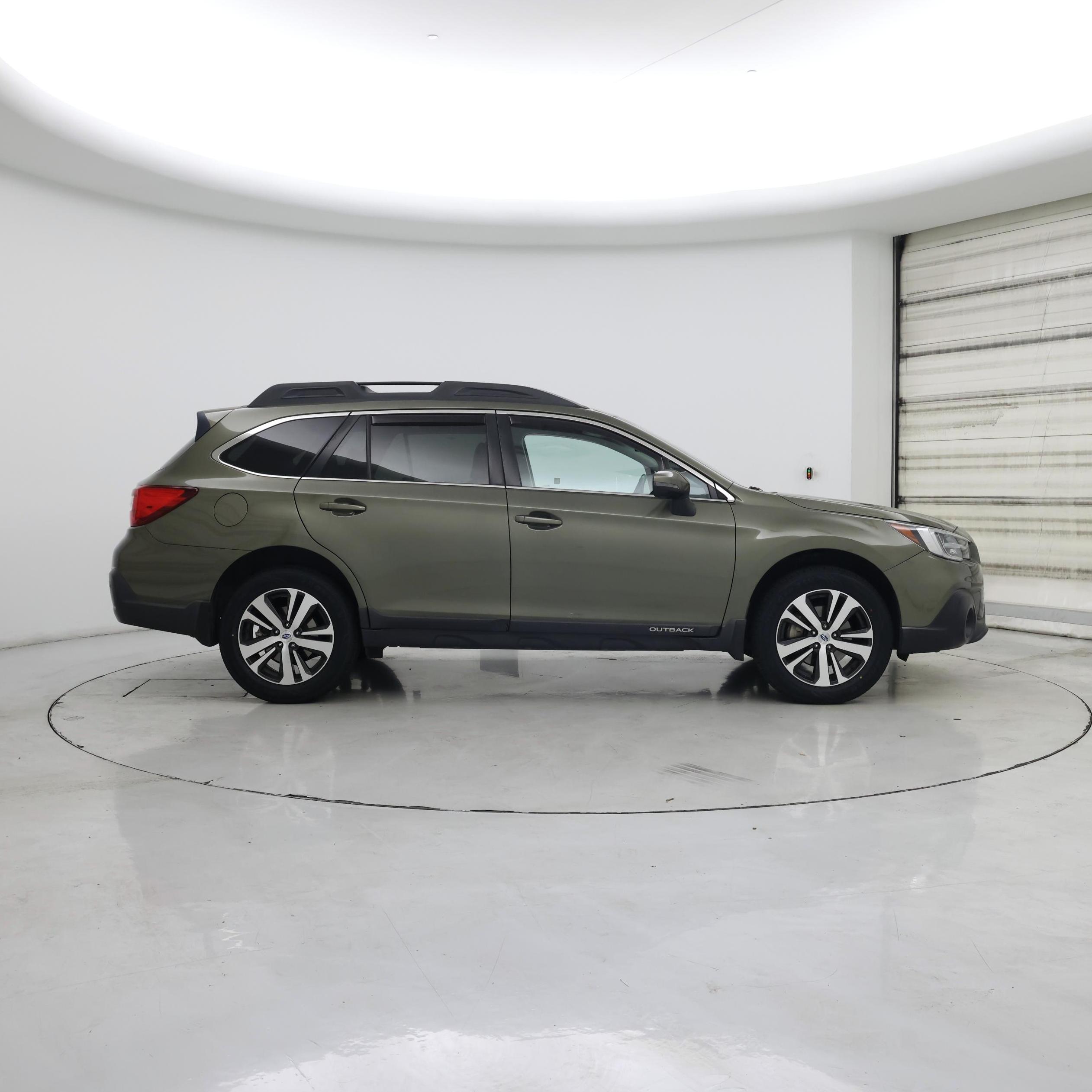 Thumbnail: 2018 Subaru Outback - 7