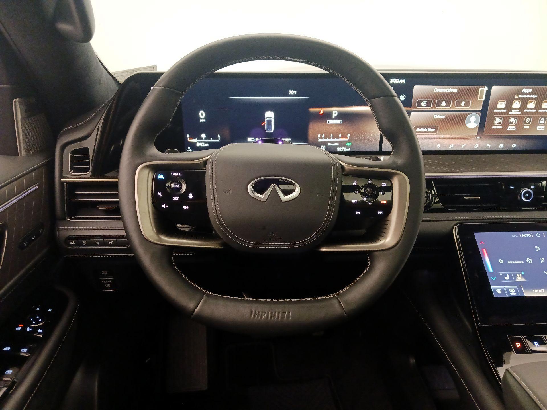 Thumbnail: 2025 INFINITI QX80 - 10