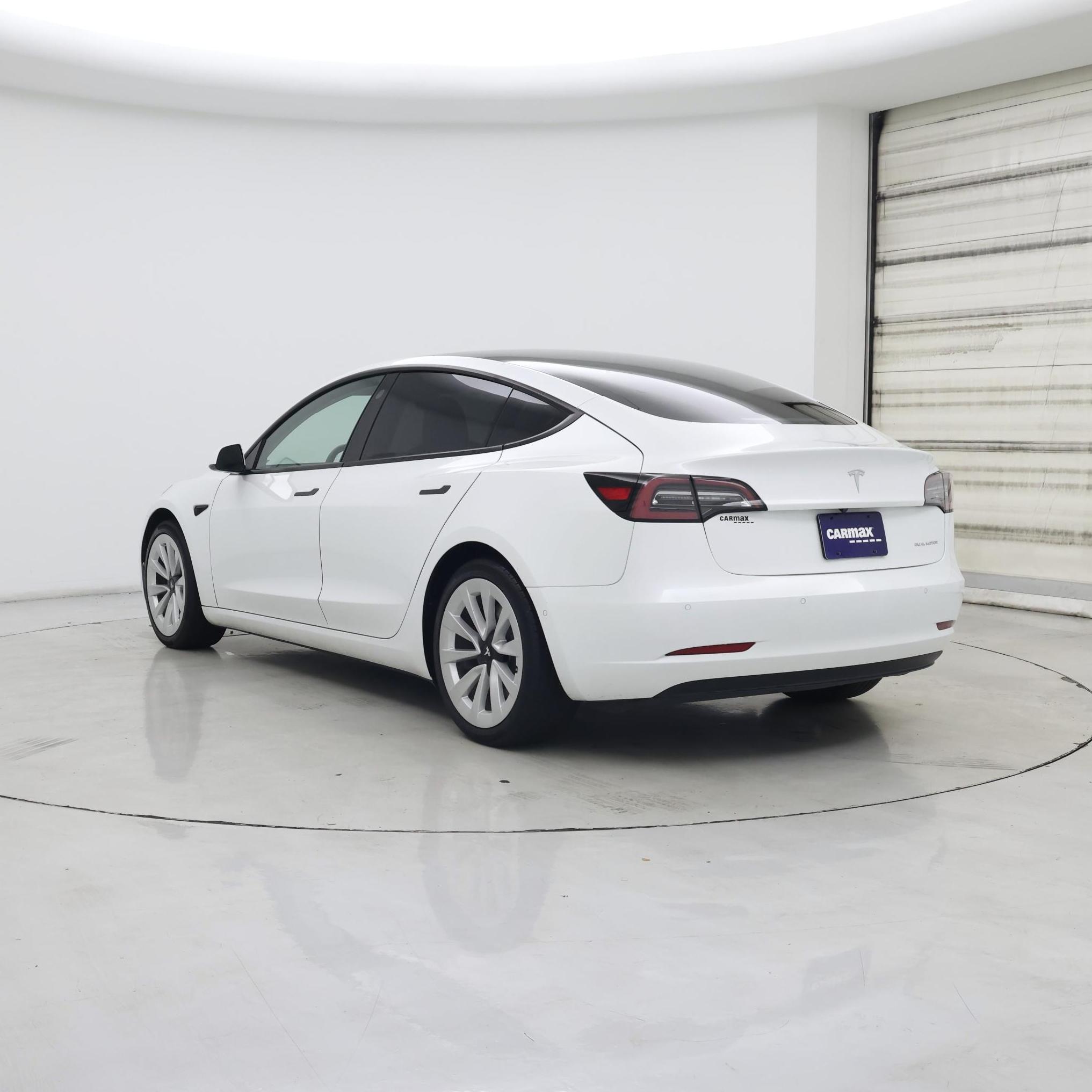 Thumbnail: 2022 Tesla Model 3 - 2