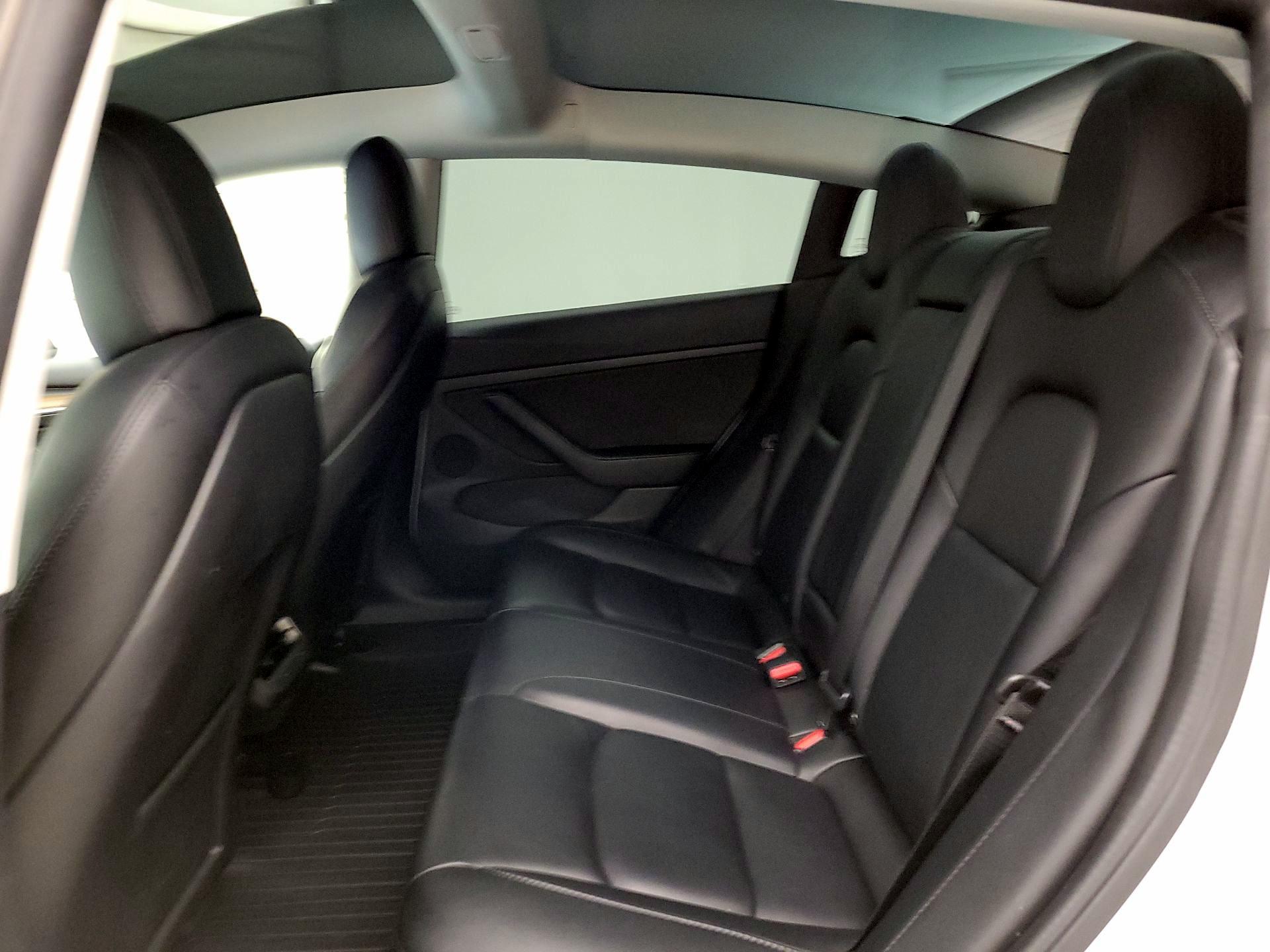 Thumbnail: 2022 Tesla Model 3 - 19