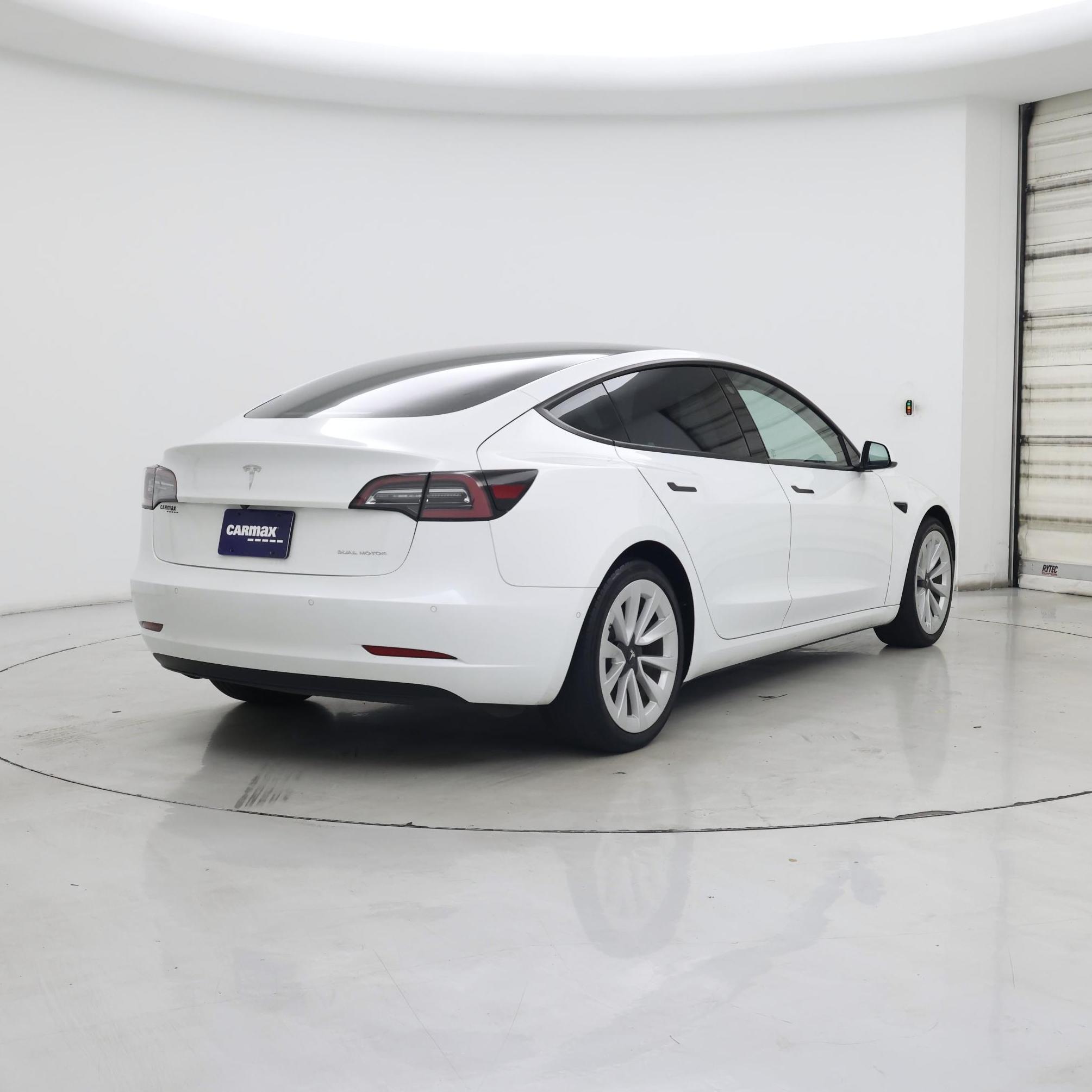 Thumbnail: 2022 Tesla Model 3 - 8