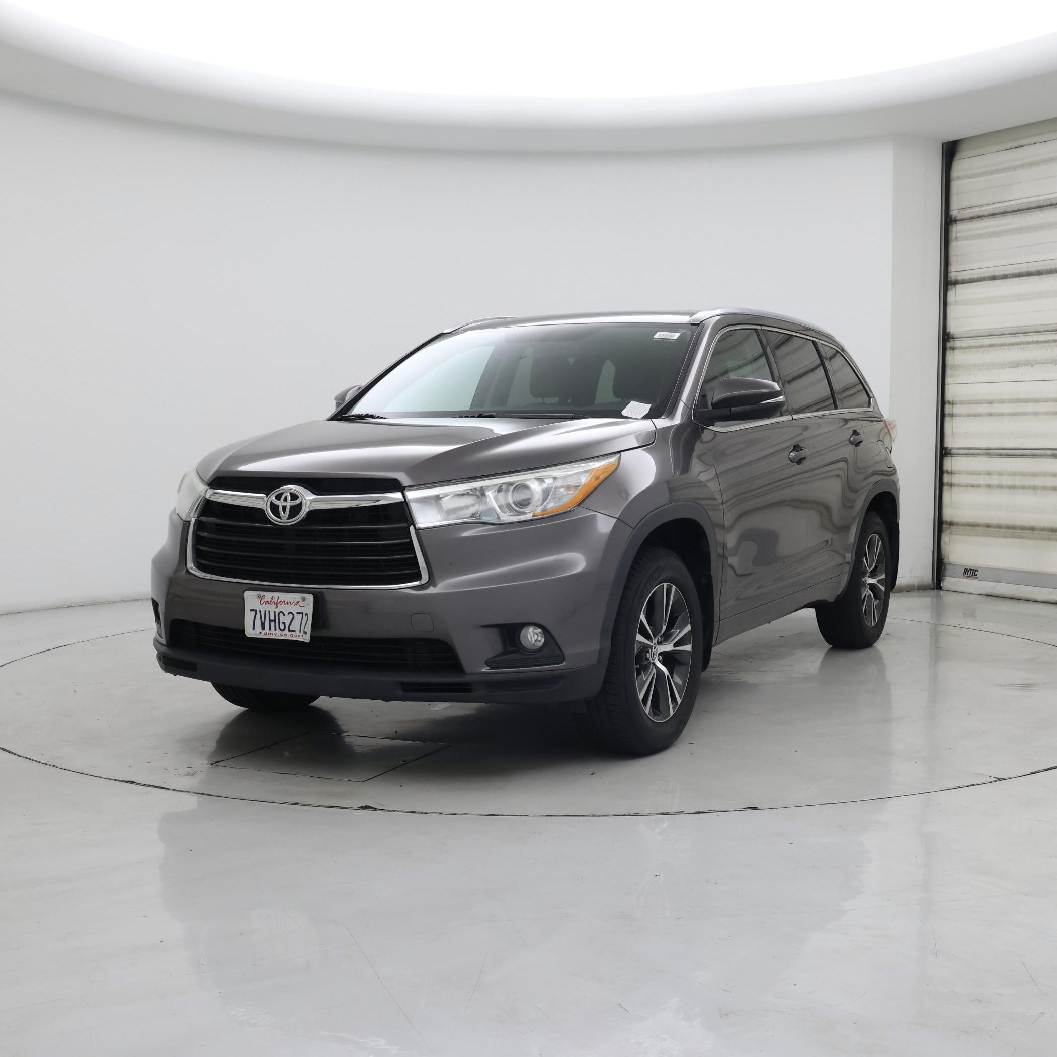 Thumbnail: 2016 Toyota Highlander - 4