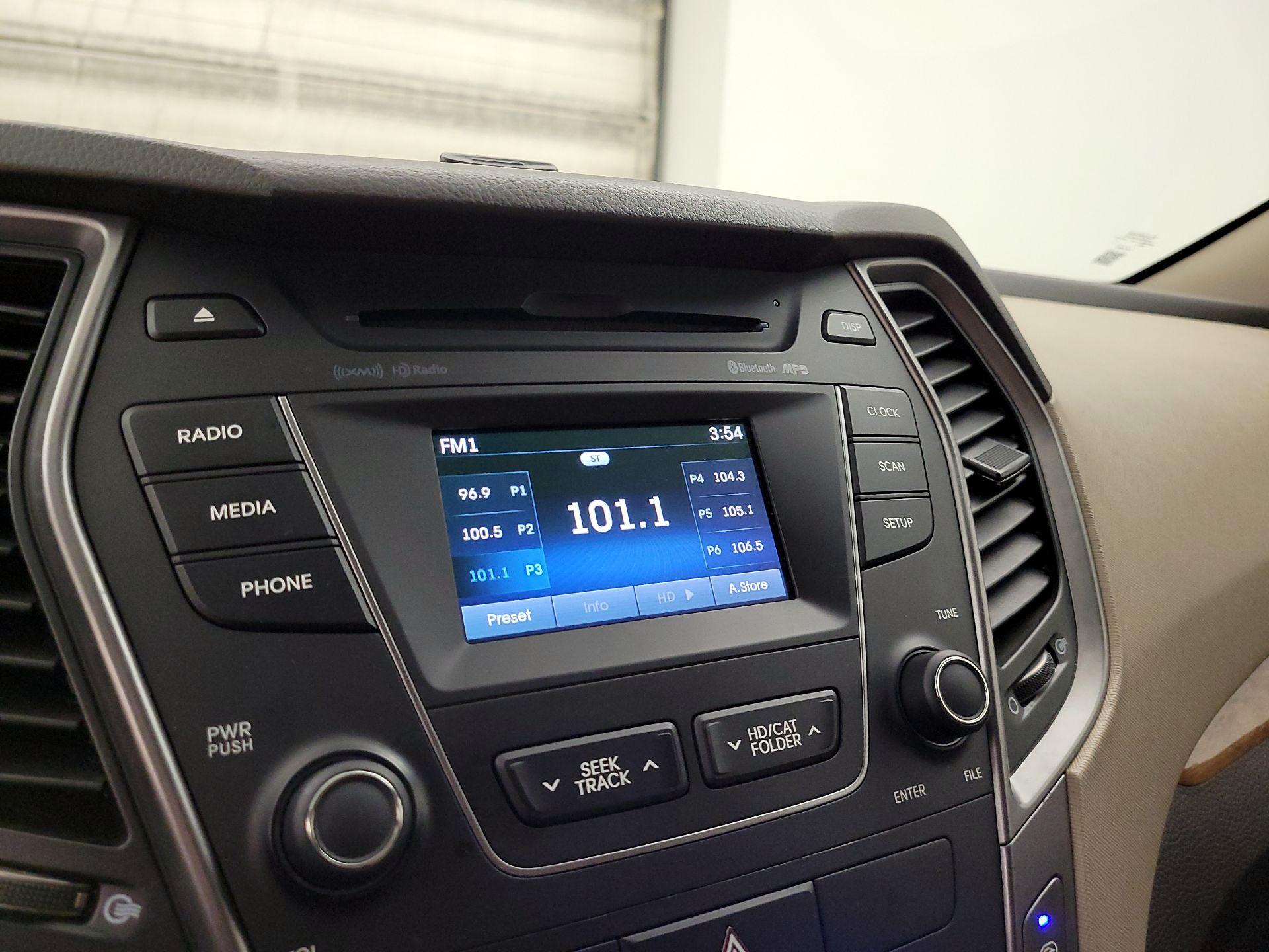 Thumbnail: 2013 Hyundai Santa Fe - 15