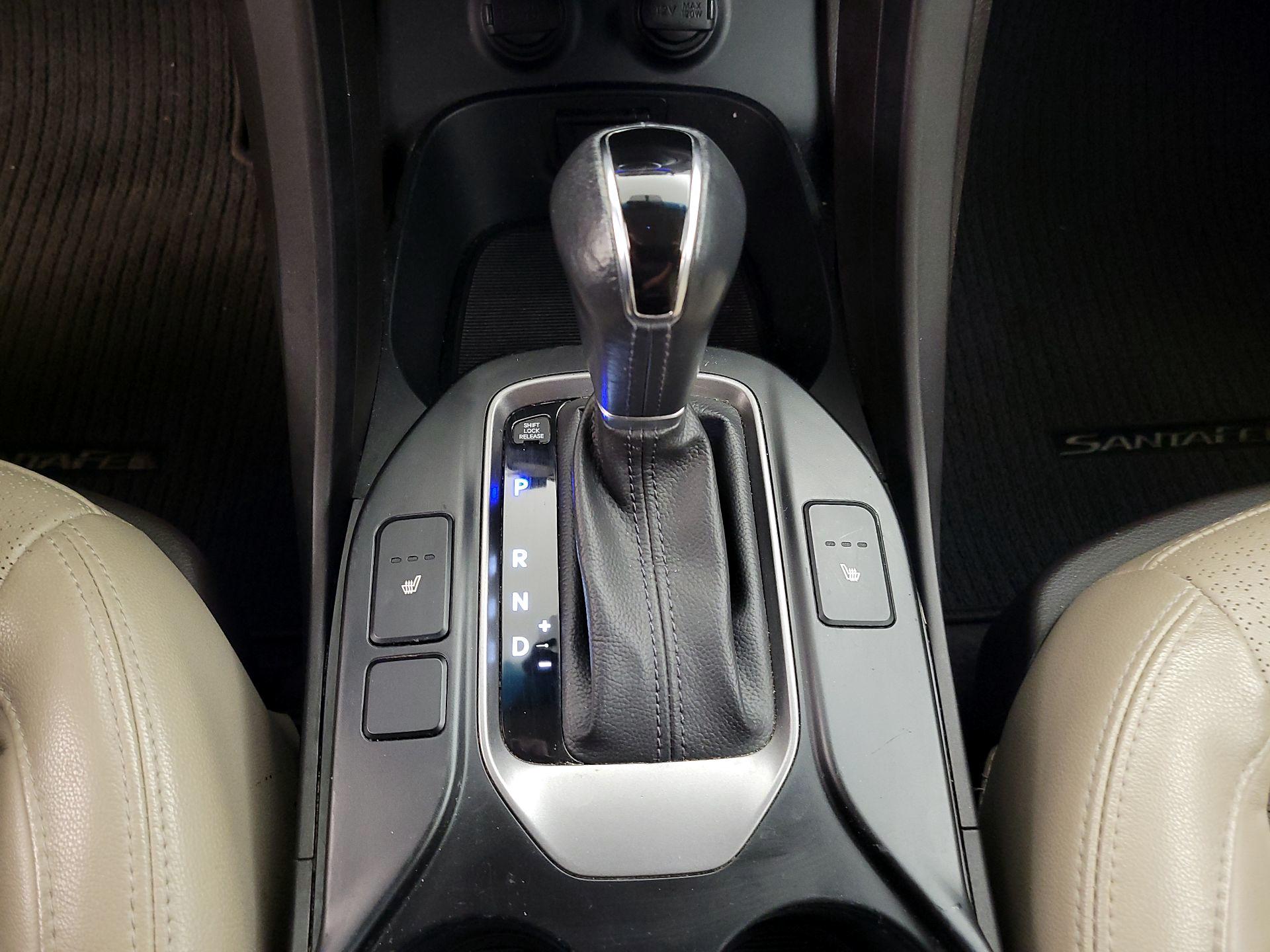 Thumbnail: 2013 Hyundai Santa Fe - 17