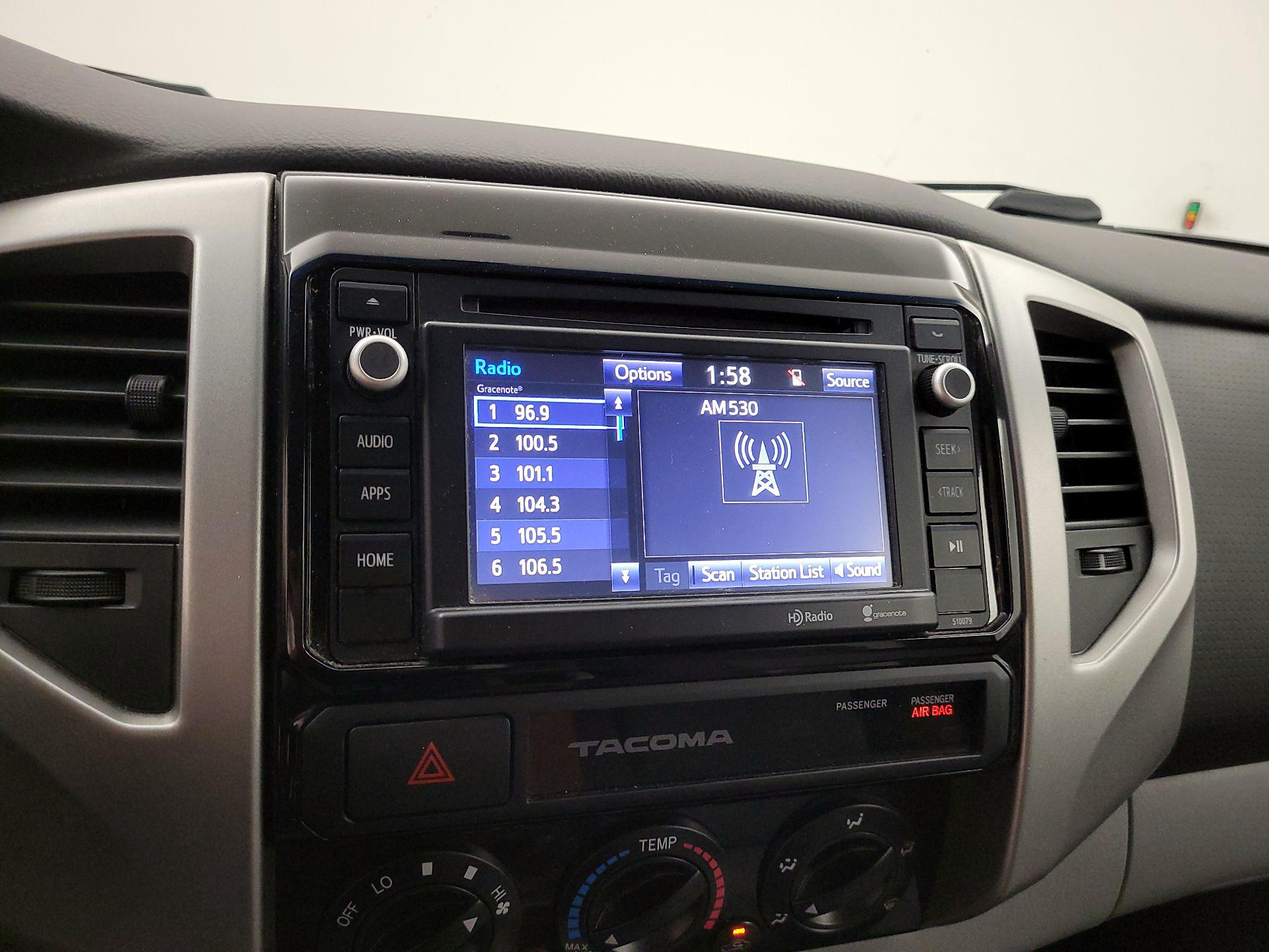 Thumbnail: 2015 Toyota Tacoma - 15