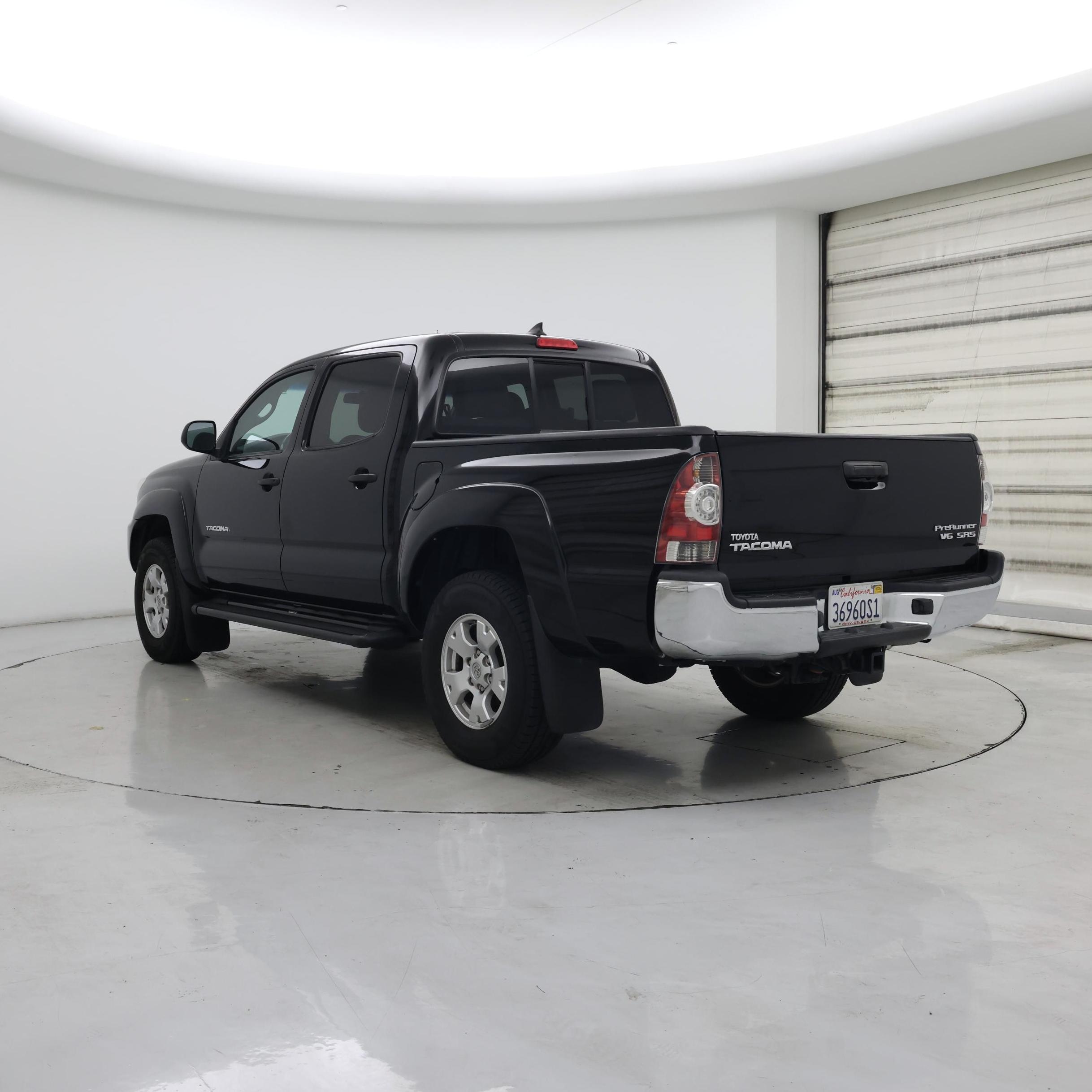 Thumbnail: 2015 Toyota Tacoma - 2
