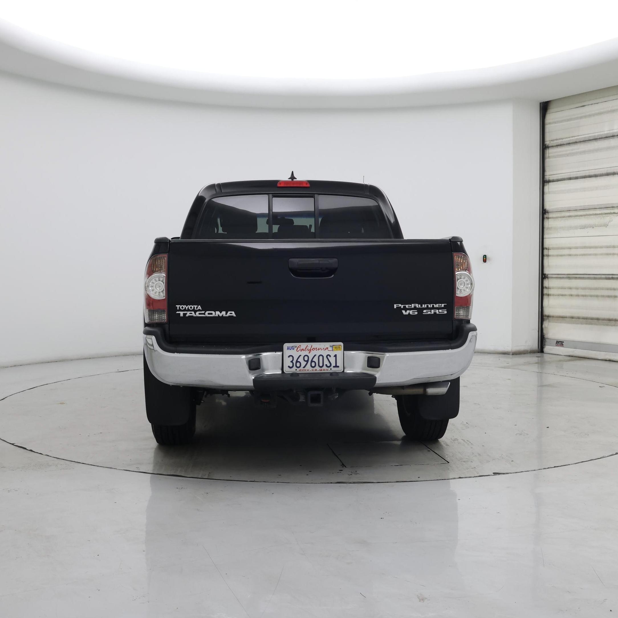 Thumbnail: 2015 Toyota Tacoma - 6