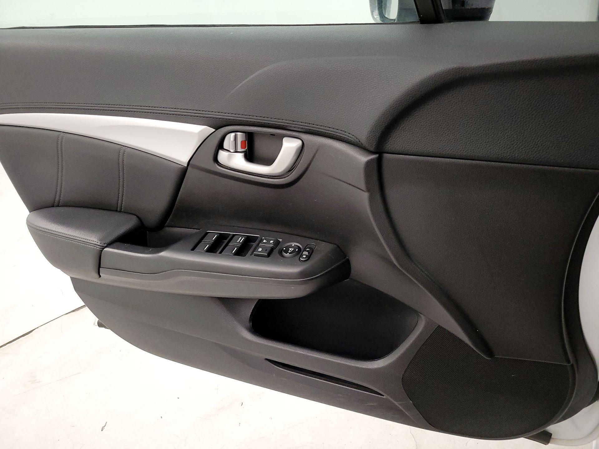 Thumbnail: 2015 Honda Civic - 12