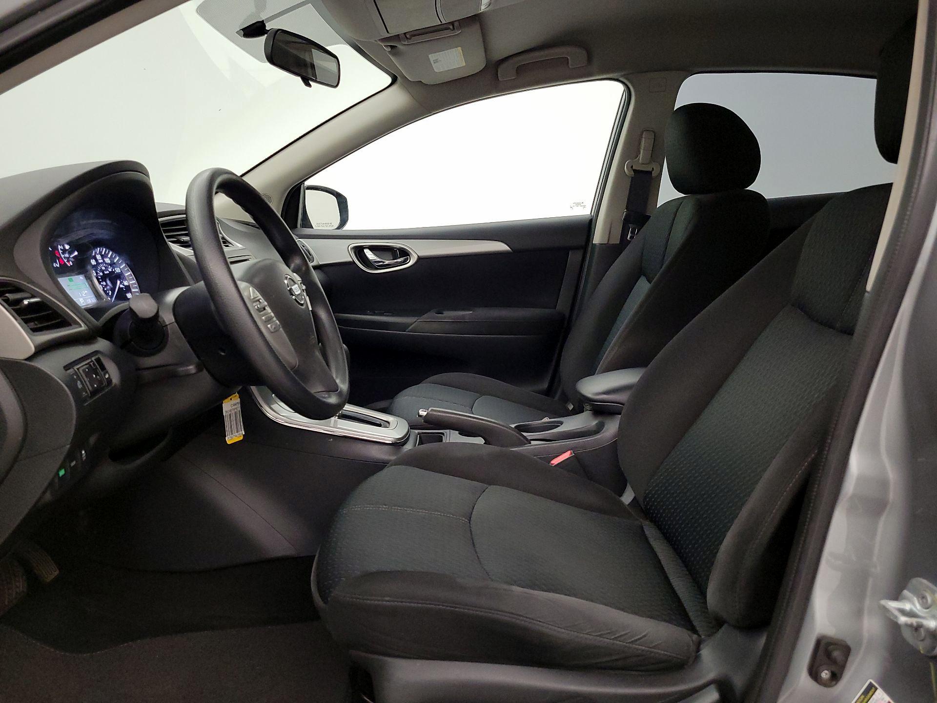 Thumbnail: 2014 Nissan Sentra - 11