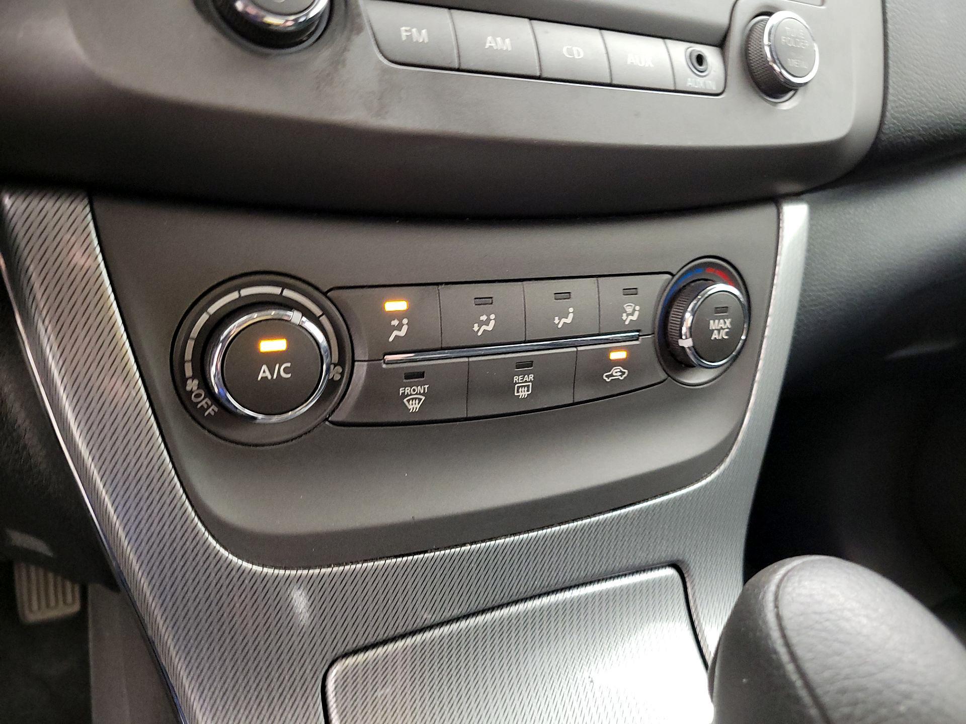 Thumbnail: 2014 Nissan Sentra - 14