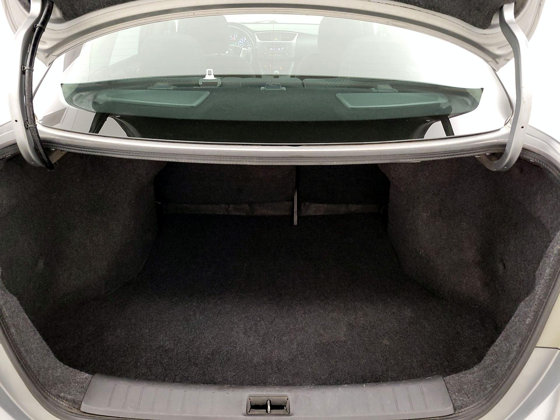 Thumbnail: 2014 Nissan Sentra - 16