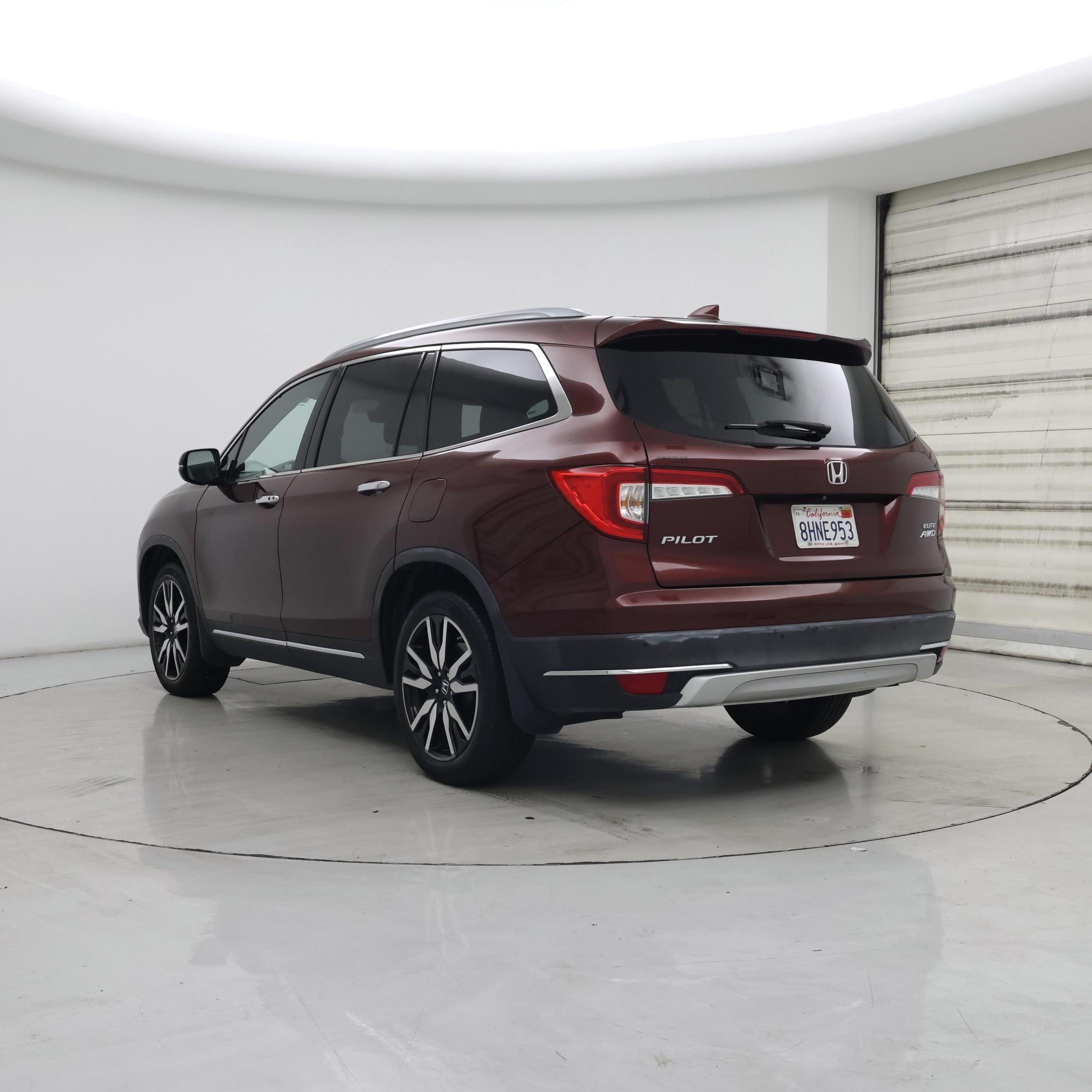 Thumbnail: 2019 Honda Pilot - 2