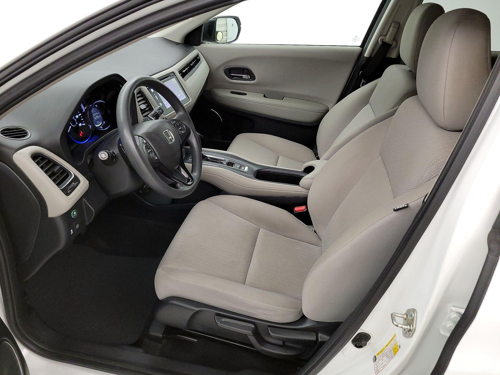 Thumbnail: 2018 Honda HR-V - 11
