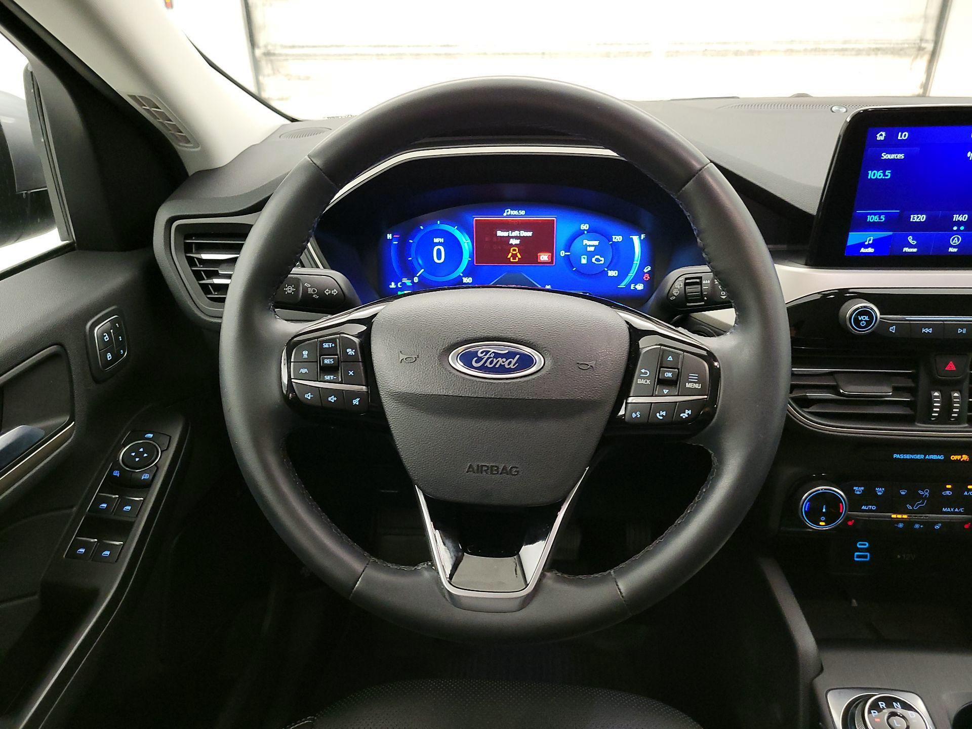 Thumbnail: 2022 Ford Escape - 10