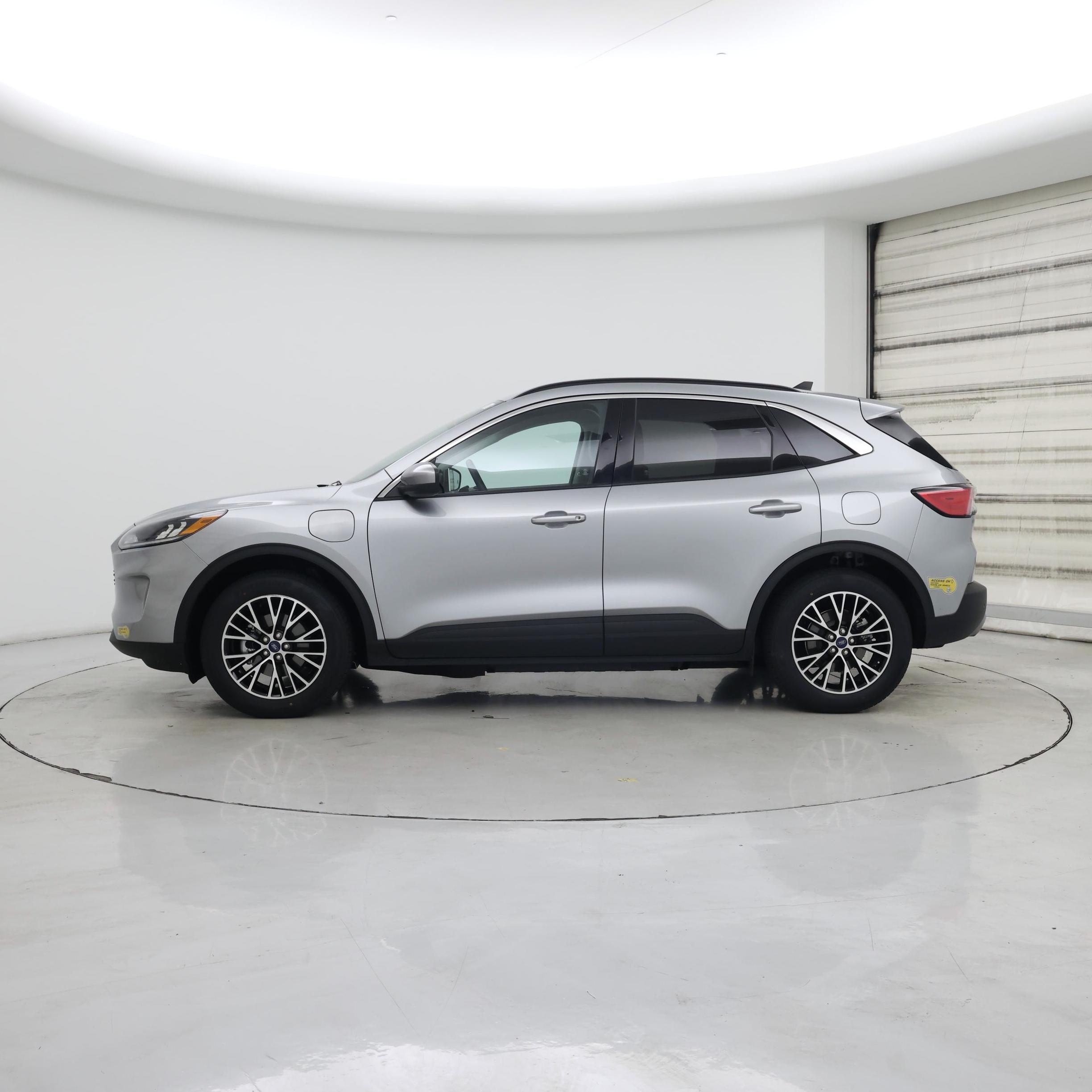 Thumbnail: 2022 Ford Escape - 3