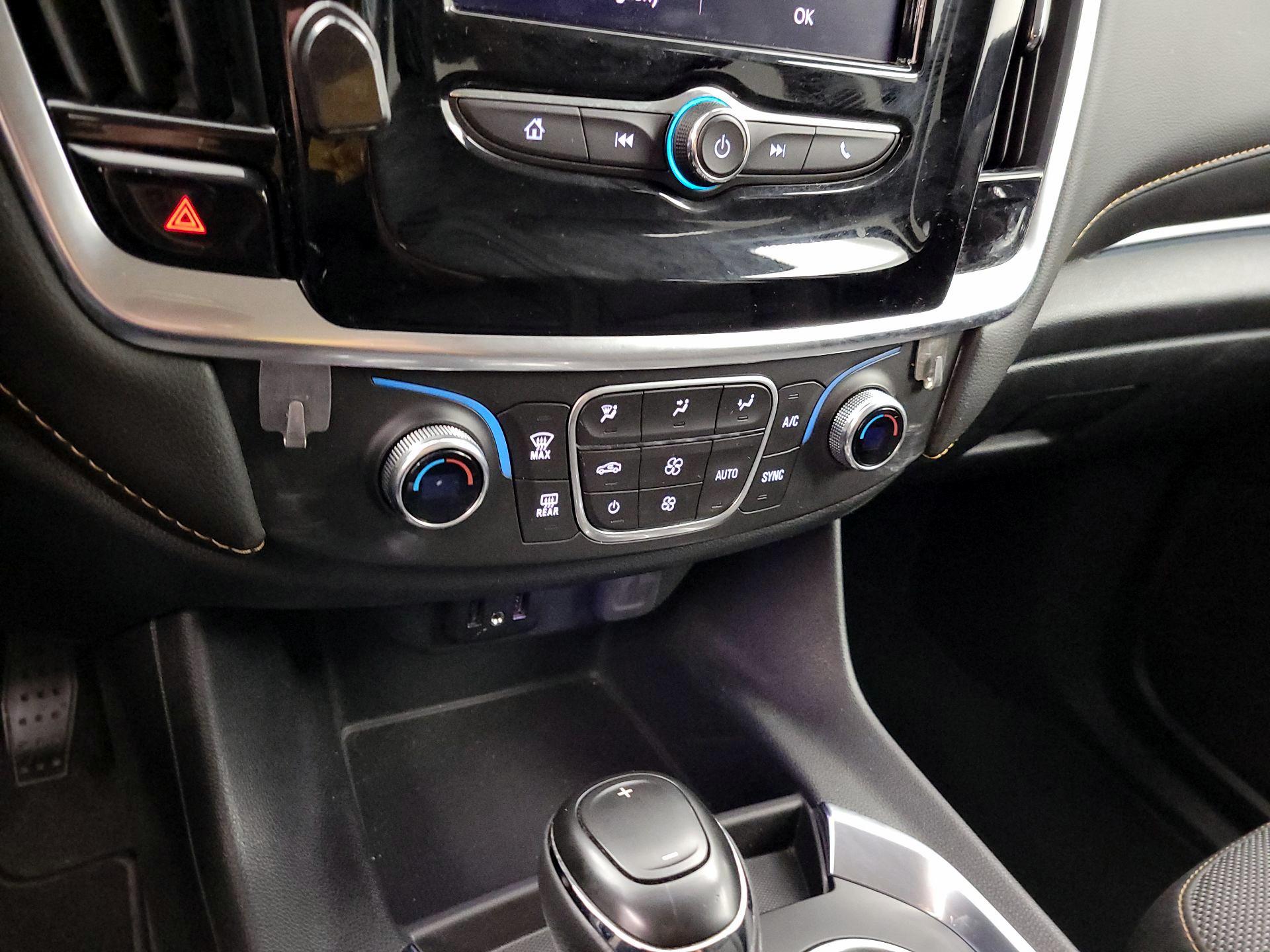 Thumbnail: 2020 Chevrolet Traverse - 16
