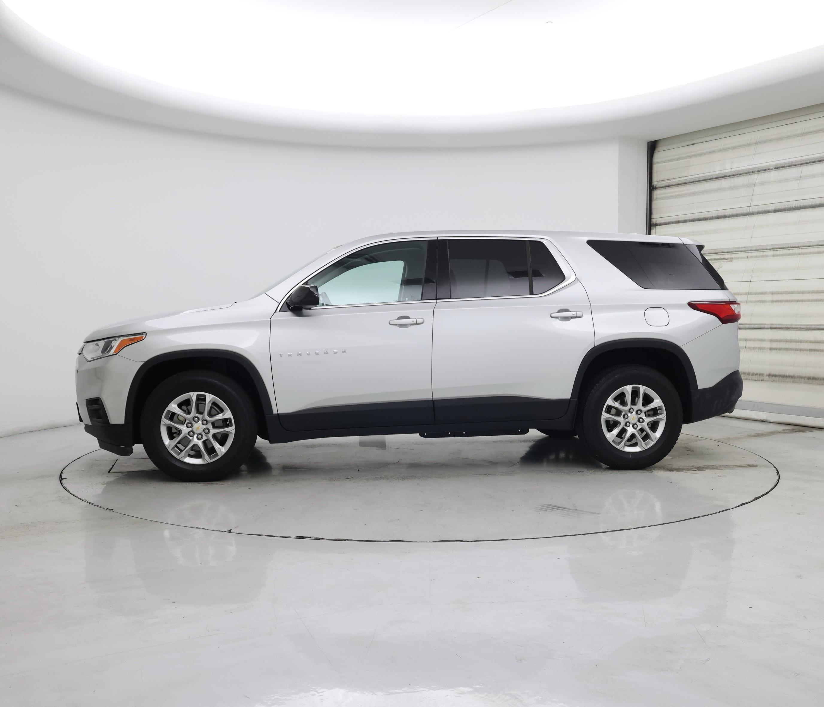 Thumbnail: 2020 Chevrolet Traverse - 3