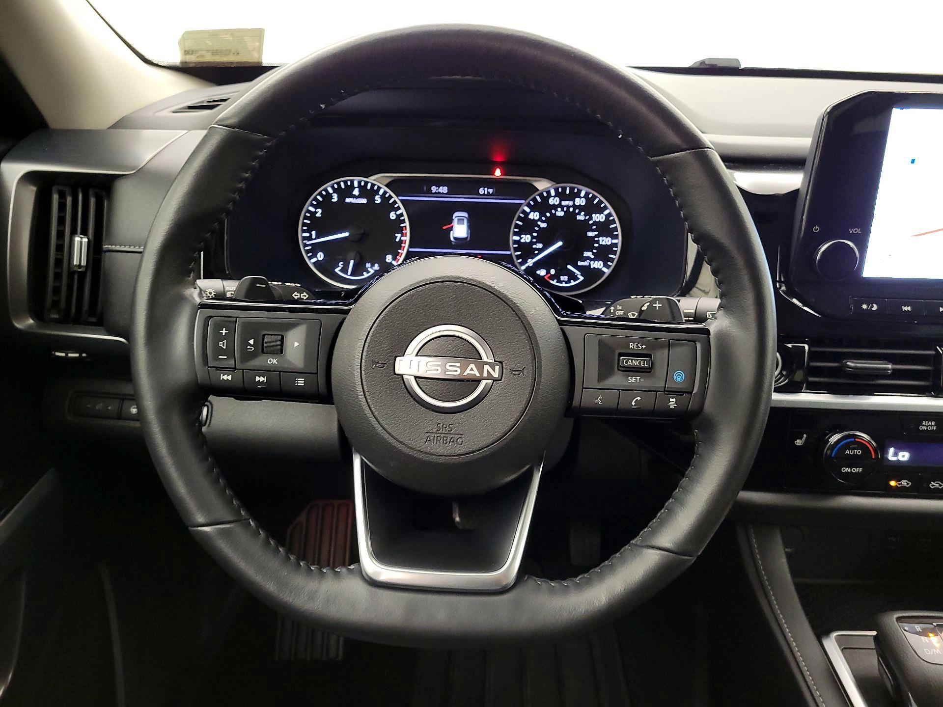 Thumbnail: 2022 Nissan Pathfinder - 10