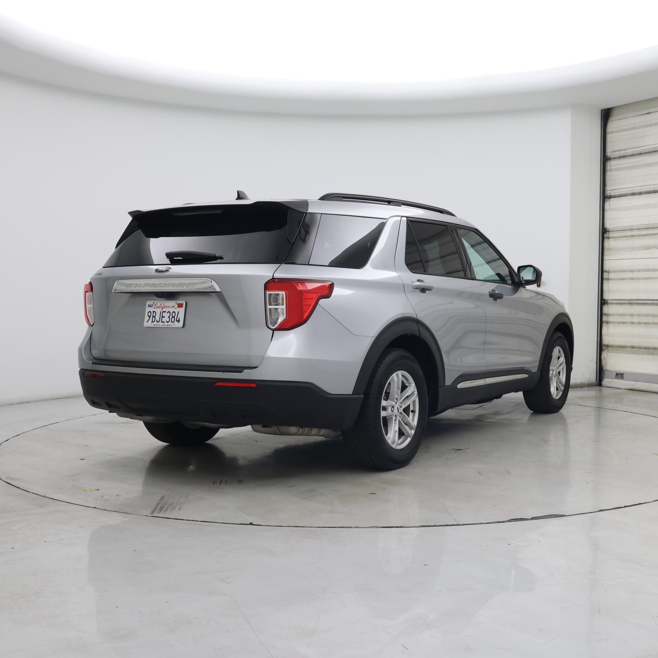 Thumbnail: 2022 Ford Explorer - 8