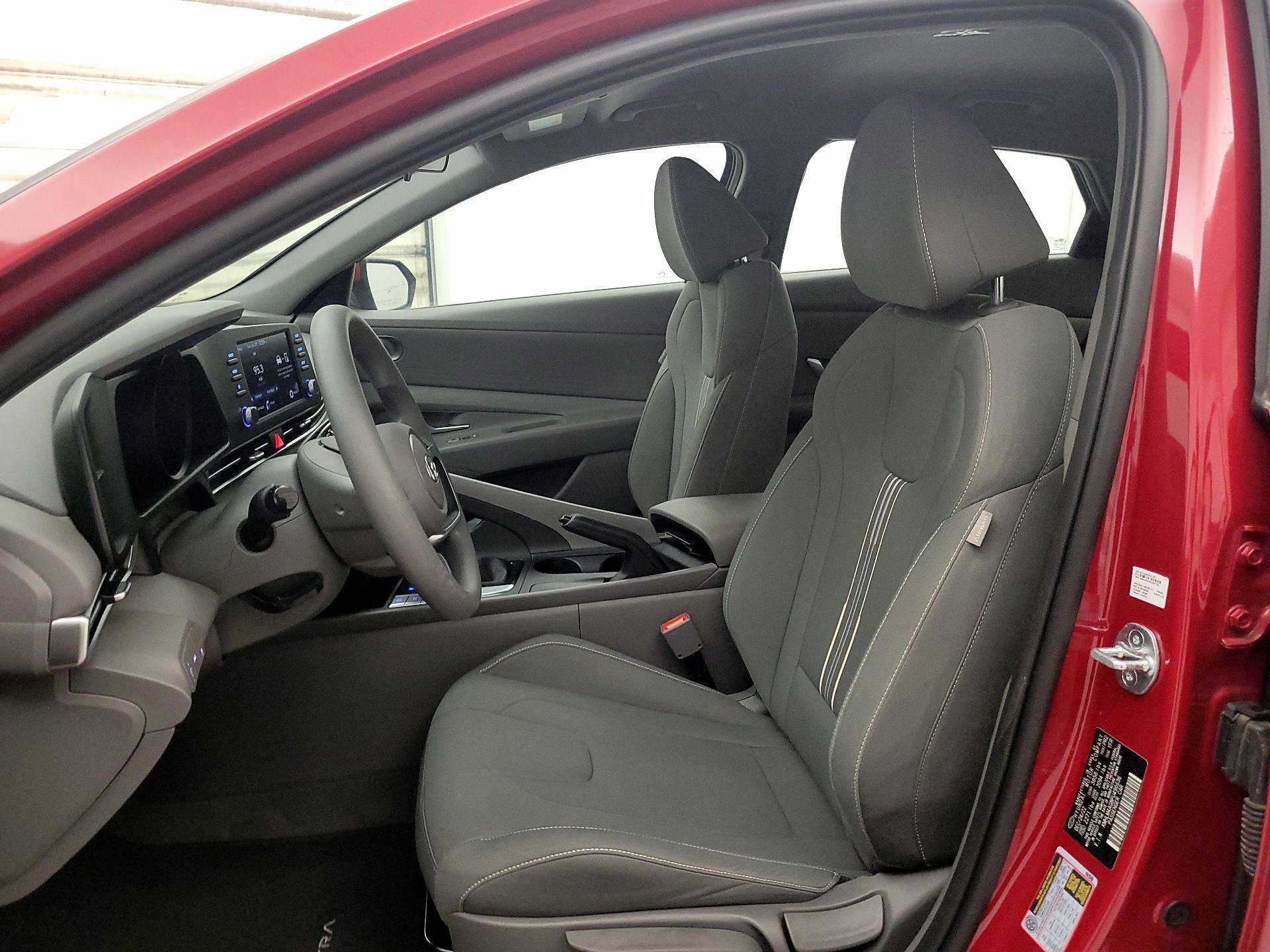 Thumbnail: 2023 Hyundai Elantra - 11